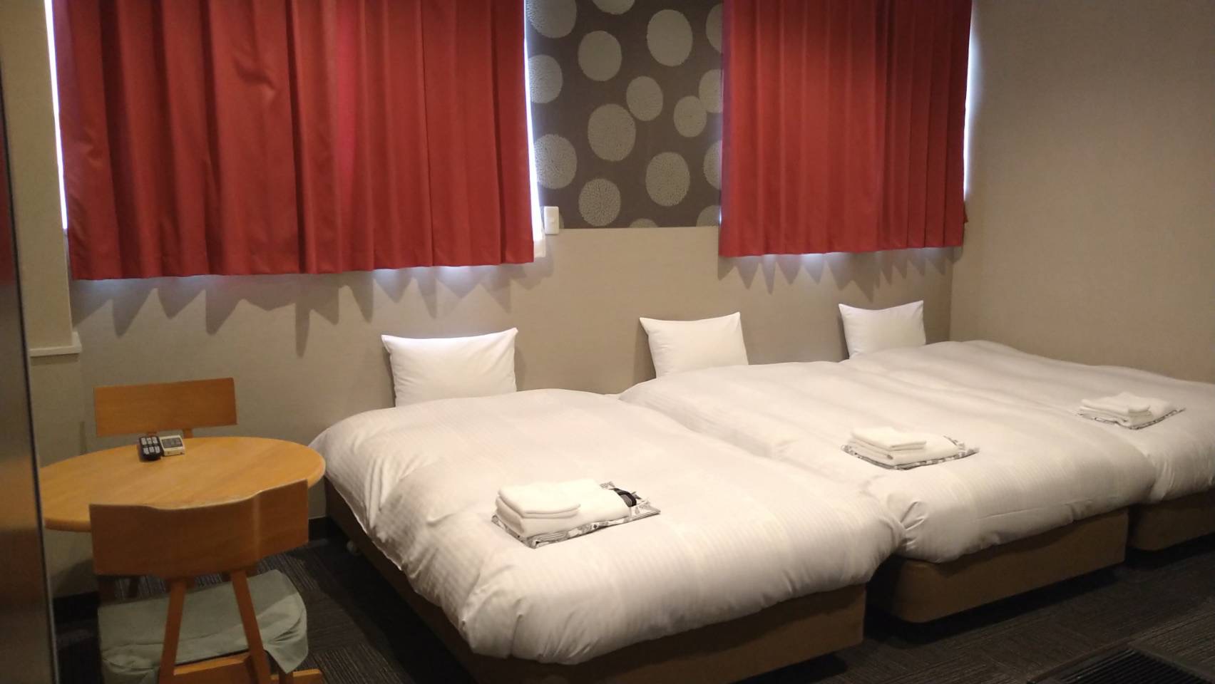 トリプル　※お風呂なし・トイレ洗面あり