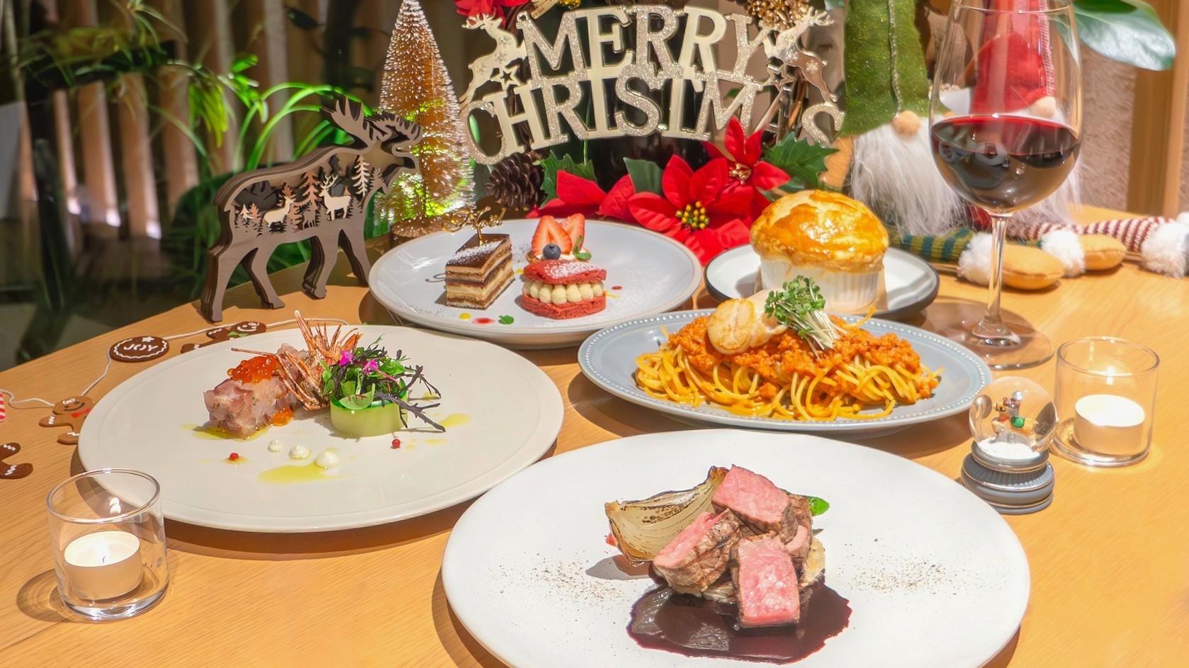 【2食付き】クリスマス限定ディナー・カフェ朝食付きプラン