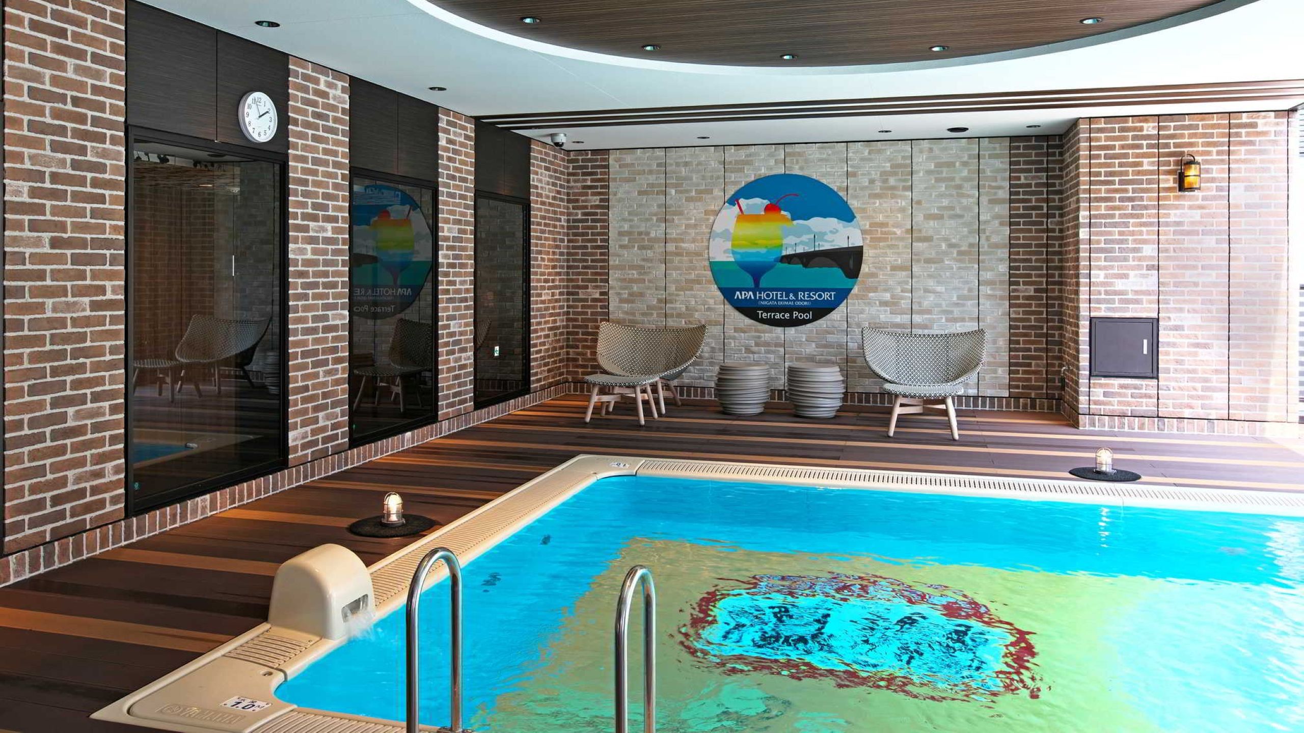 【2階】：温泡デカまるプール