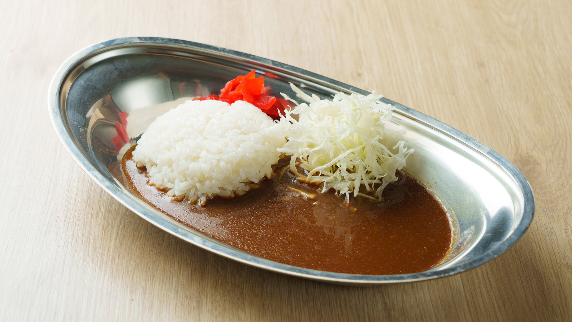 【朝食】和洋ビュッフェ | 千切りキャベツをトッピングしたスタミナ抜群のカレー（※イメージ）