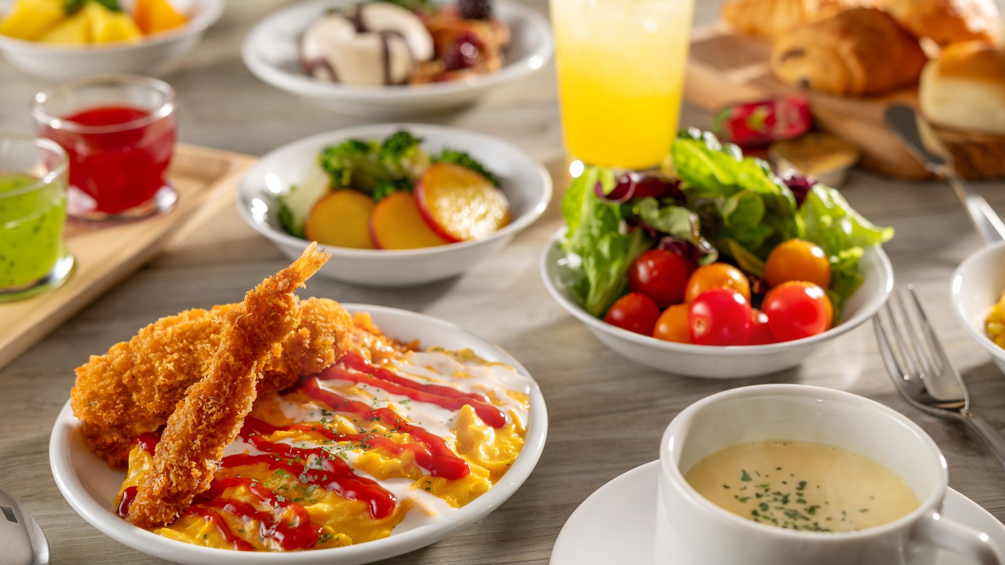 朝食ビュッフェ　ご自身で作れるハントンライス