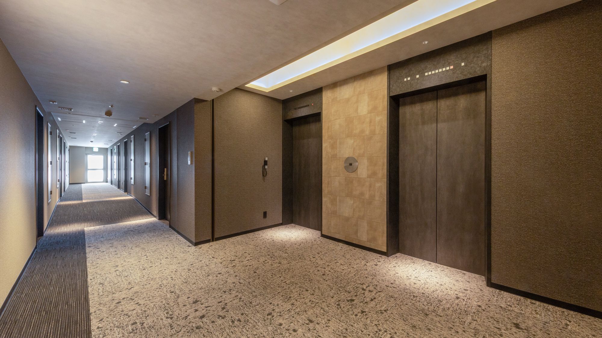 エレベーター・共用廊下