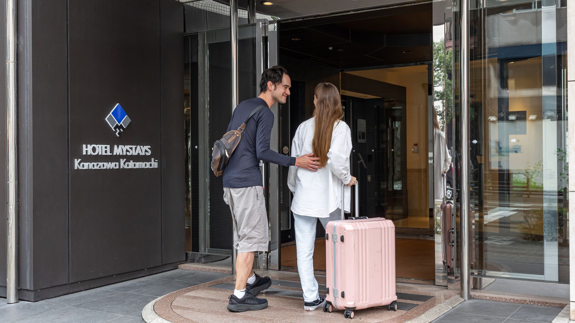 ホテルエントランス