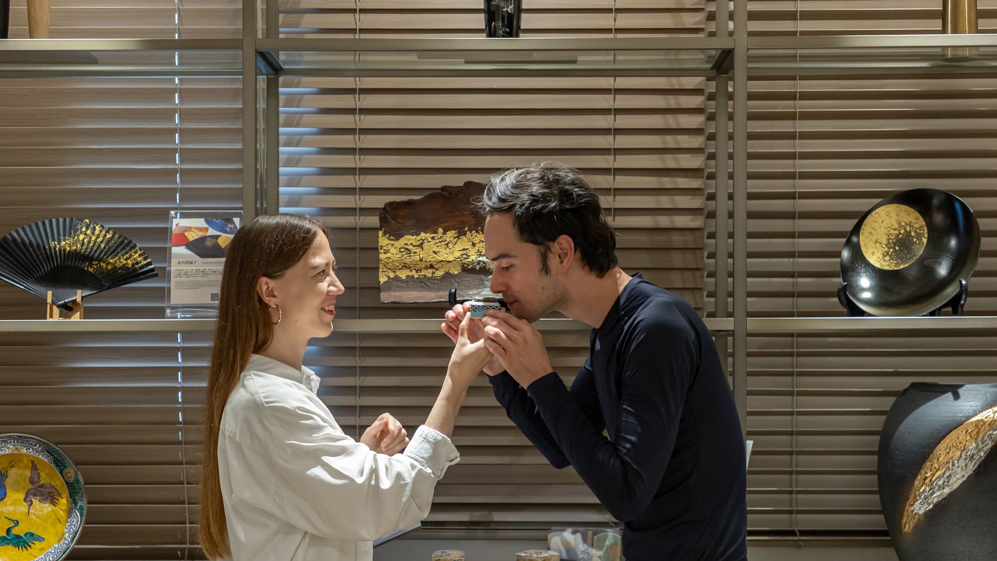 石川の伝統工芸～九谷焼の香箱～