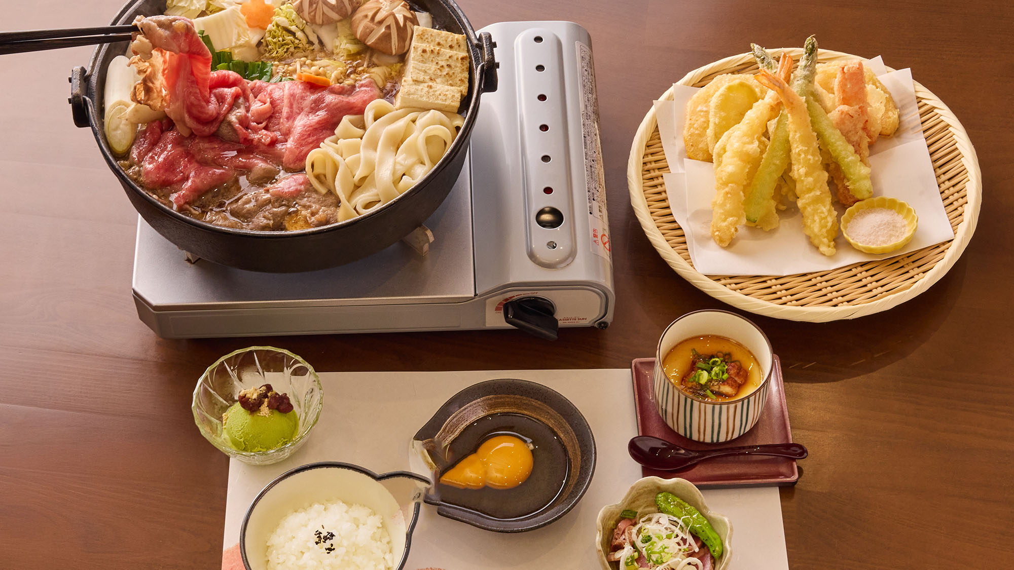 ・【夕食一例】お腹も心も満たされるひと時を、自然豊かな河口湖に位置する当宿でお過ごしください