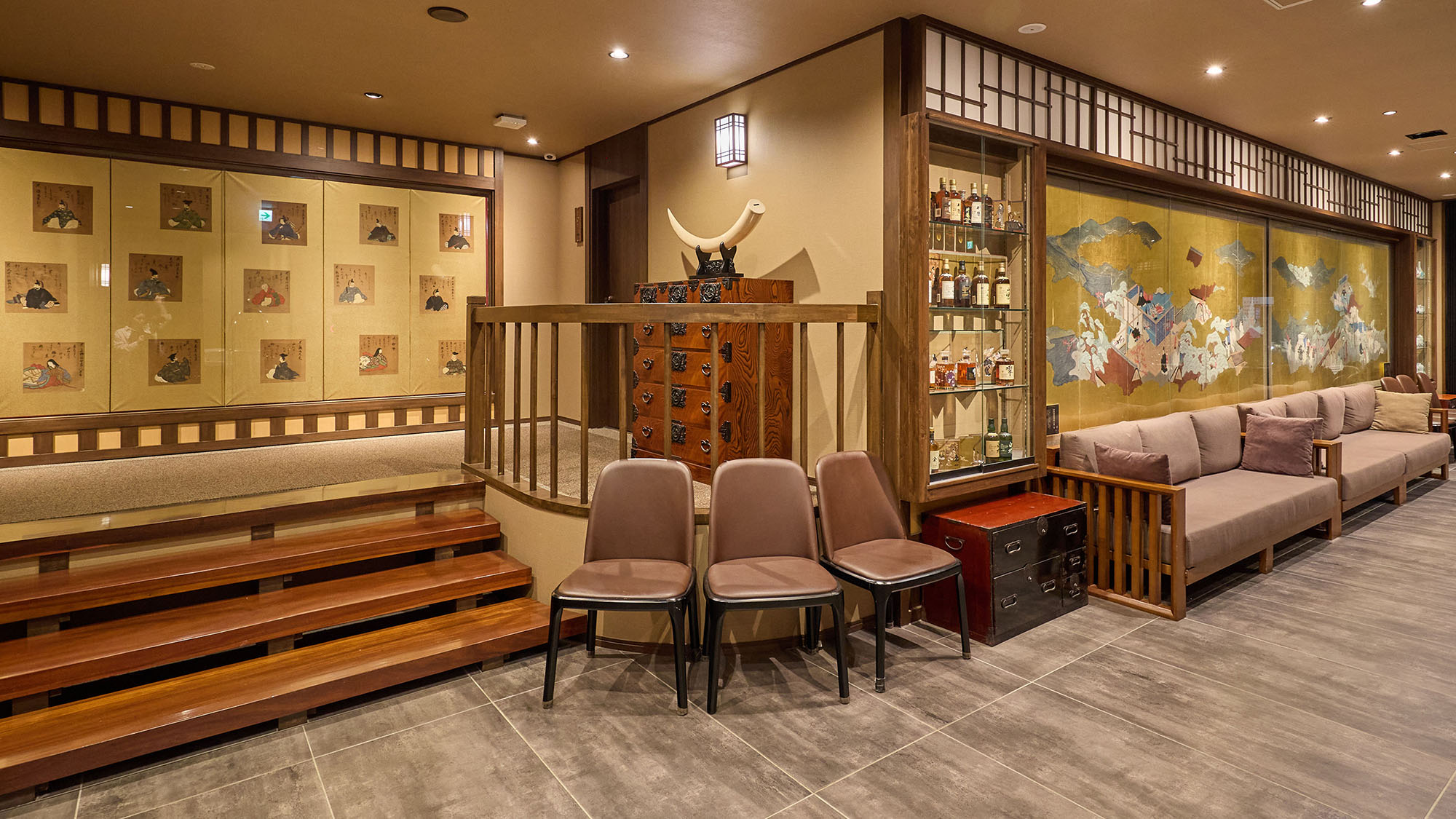 ・【ロビー】ご家族やご友人と過ごす、日常を忘れるリフレッシュ旅を和の趣溢れる当宿でお過ごしください