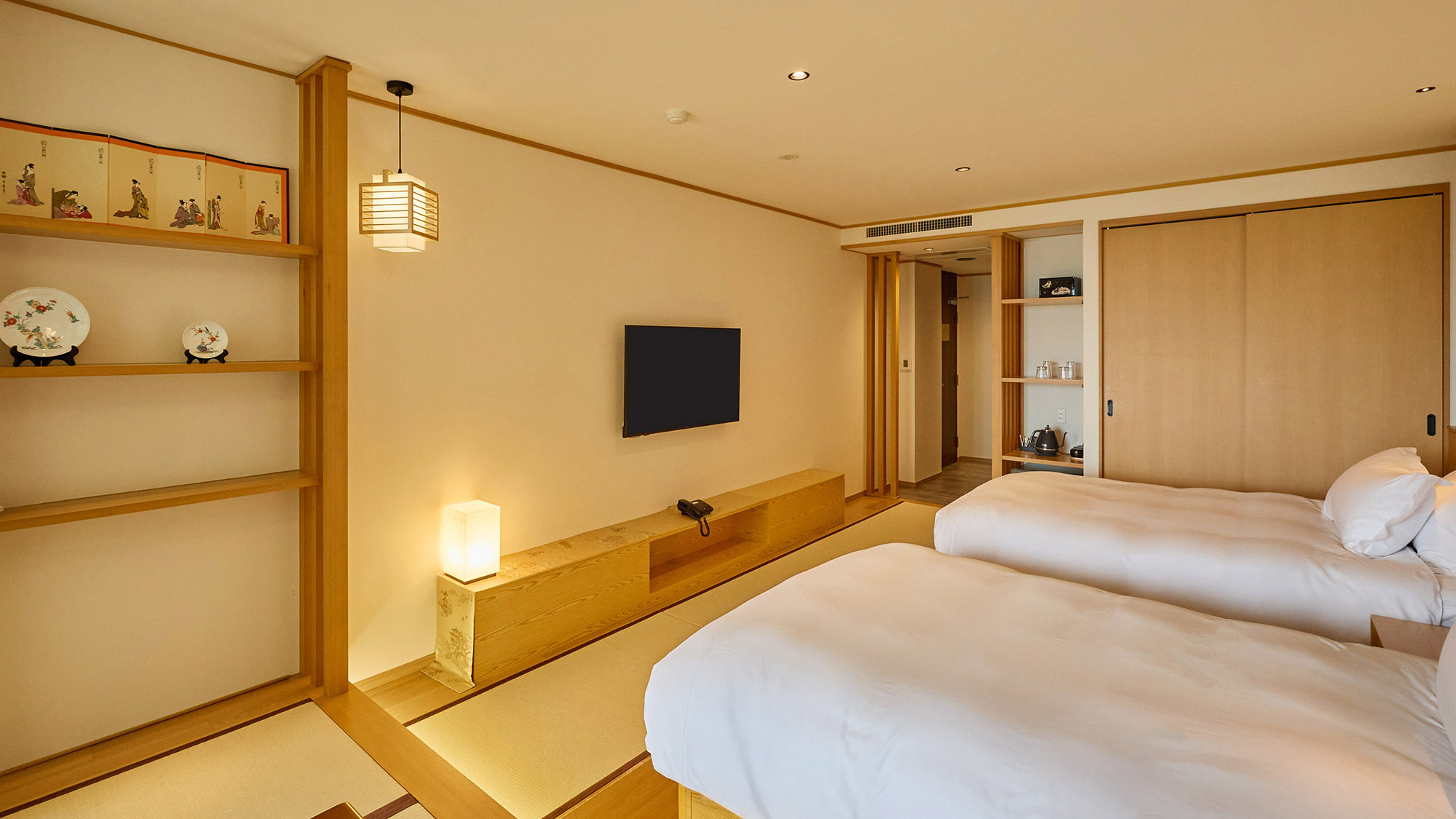 ・【プレミアムルーム（富士山眺望）】ご家族やご友人とともに、優雅で和やかな休暇をお過ごしください