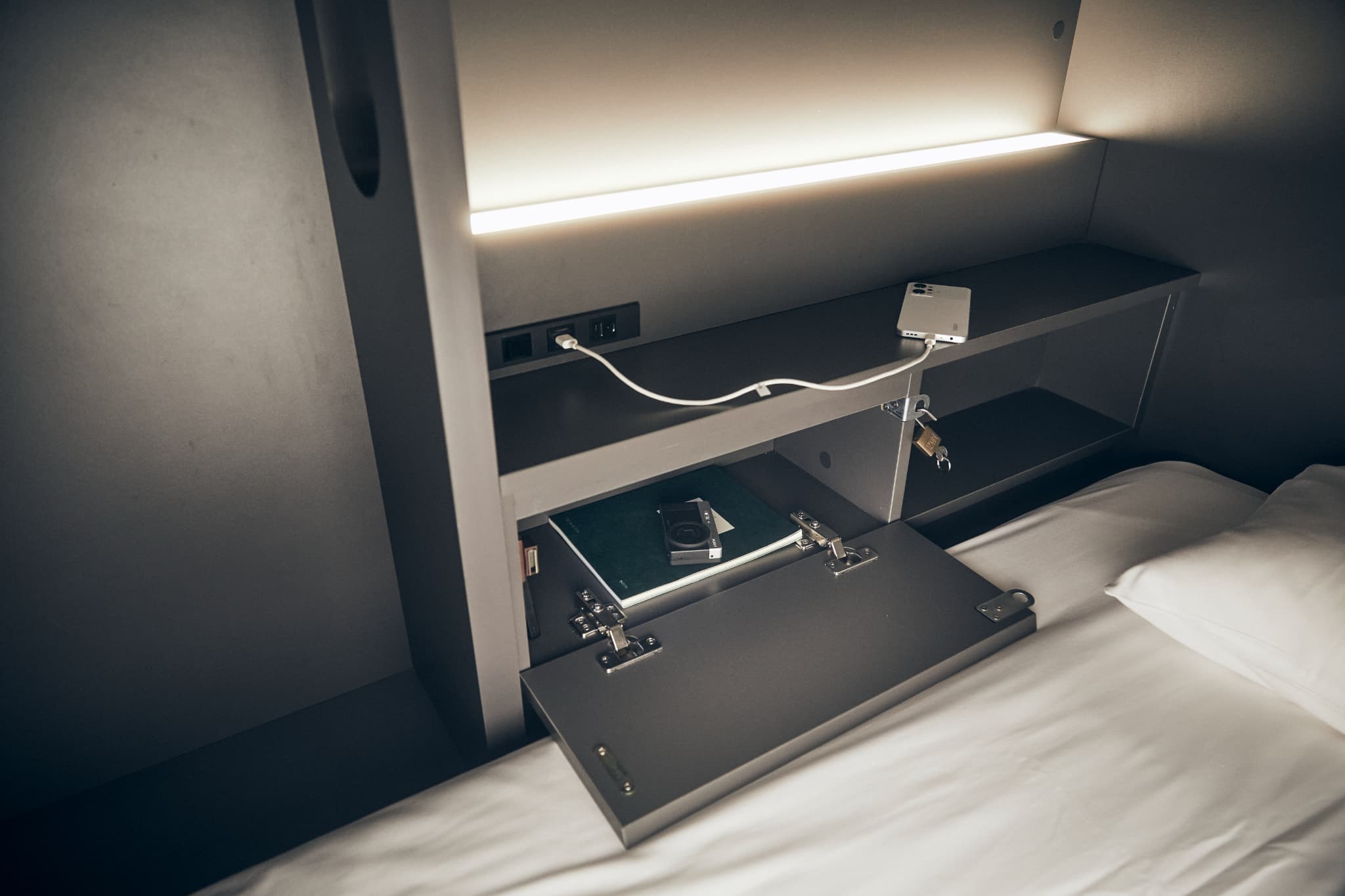 ドミトリーベッド内