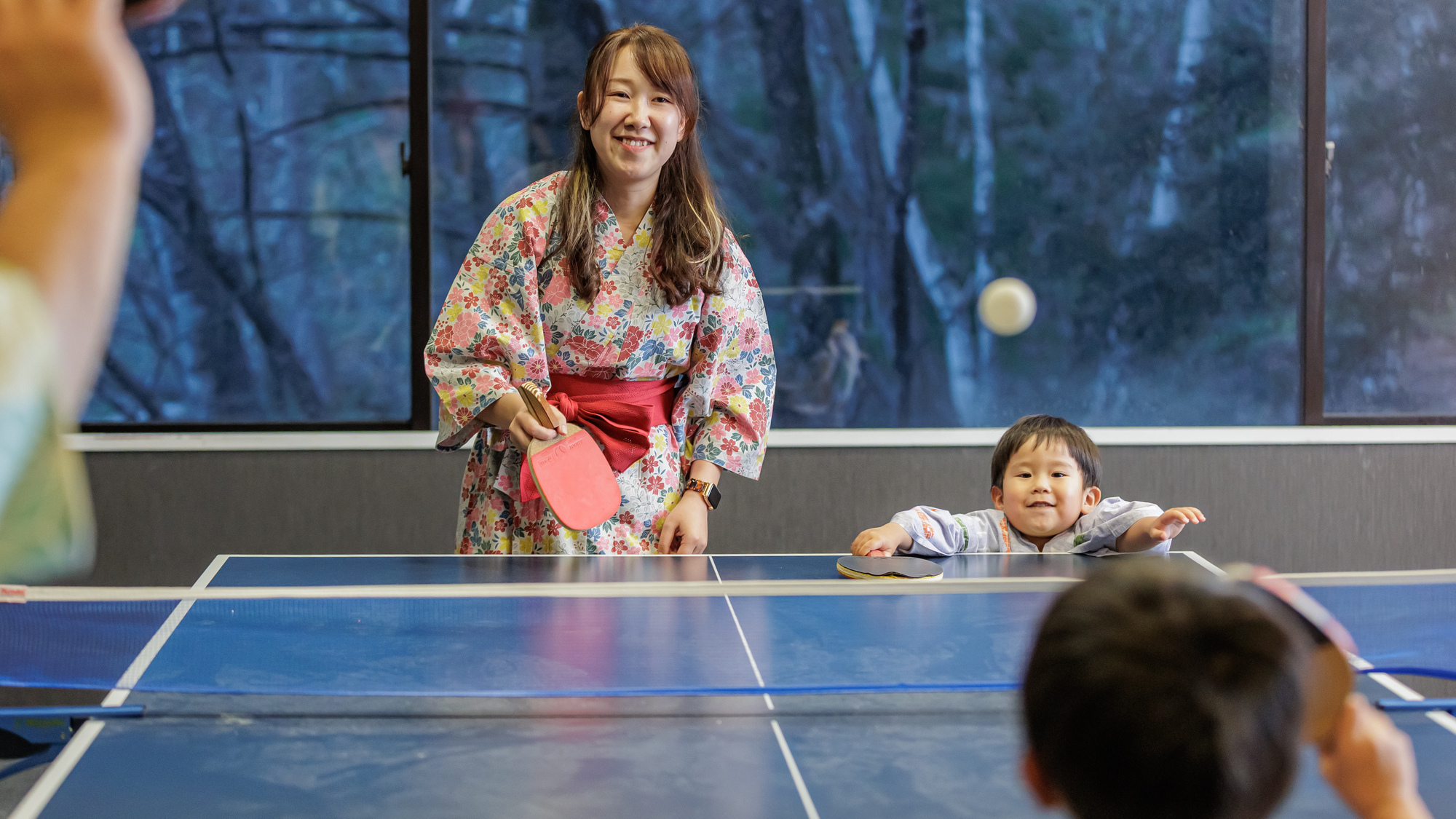 温泉入ったら、今度は卓球勝負だー！