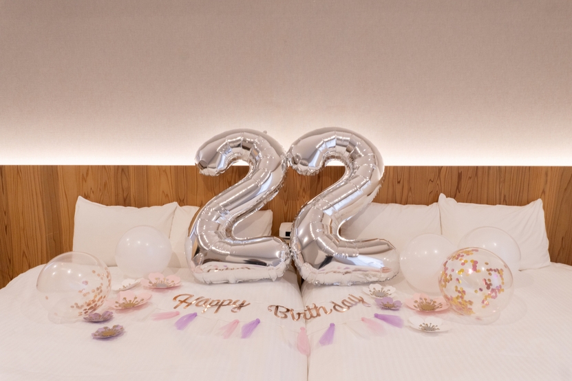 【バースデープラン】選べるベッドデコレーション★大切な方へのサプライズをお手伝い！（軽朝食付）