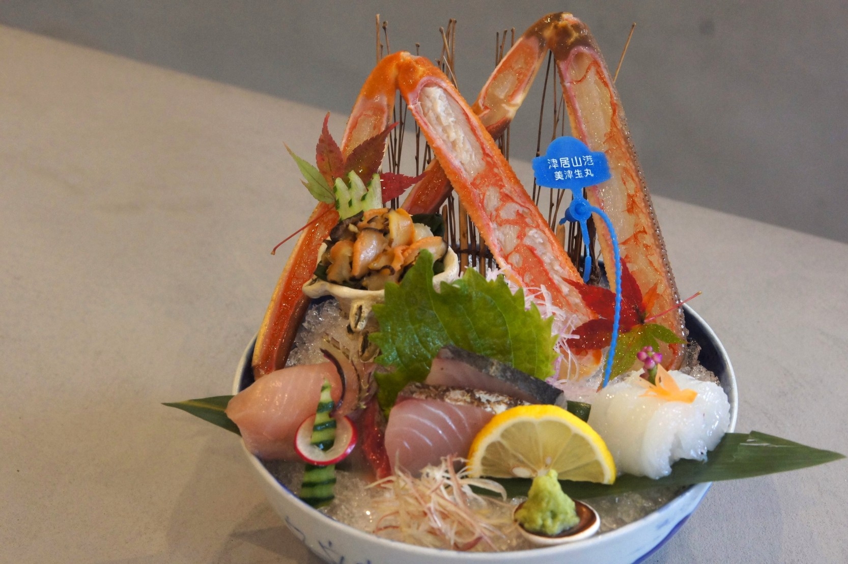 【冬季限定・プレミアム】活松葉蟹フルコース◎和食料理人が丁寧に仕立てる8品の蟹料理を堪能／1泊2食付