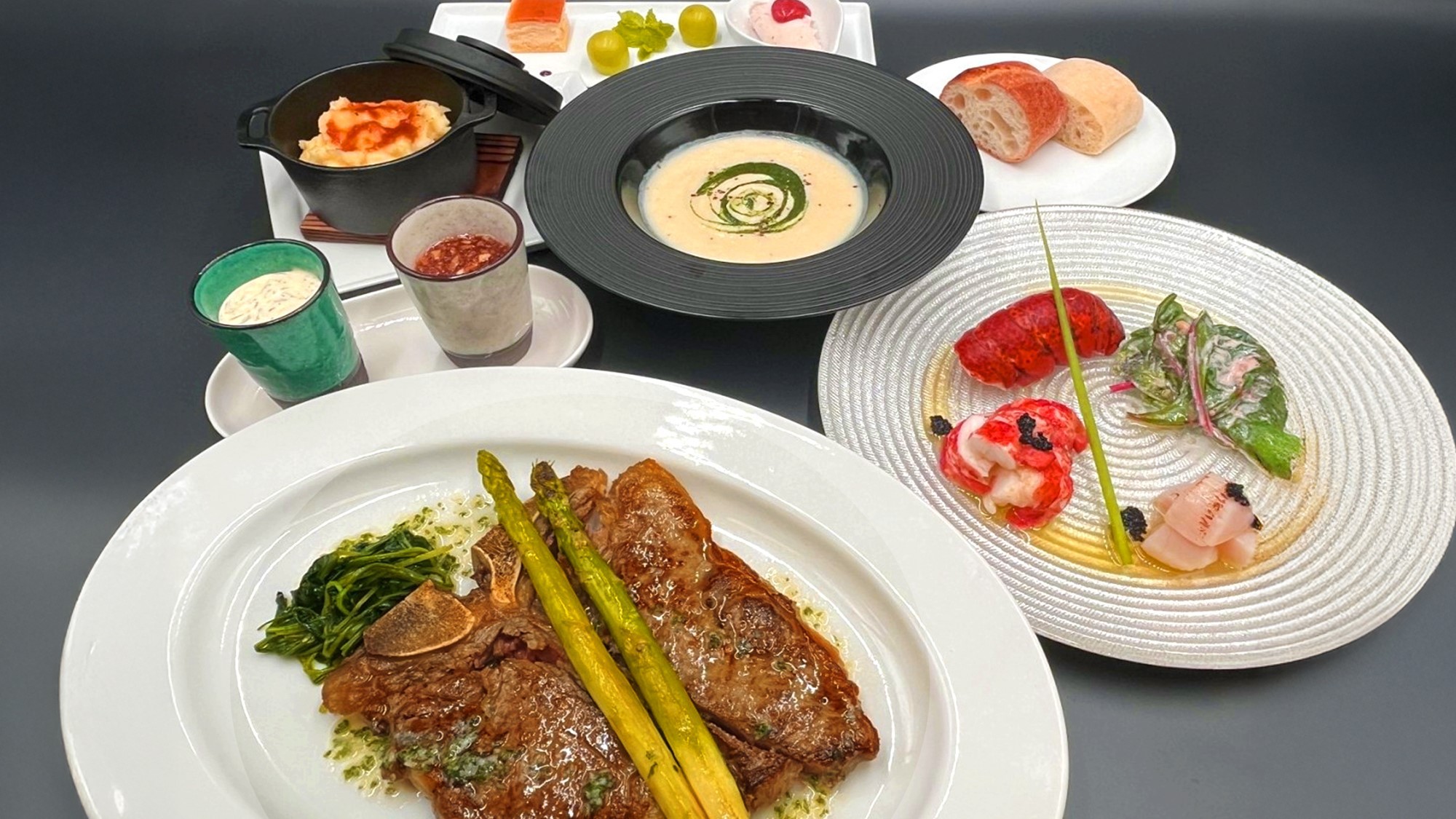 【1泊2食付】美しい風景のひろがる軽井沢の非日常レストランにて味わうステーキディナーコース付ステイ