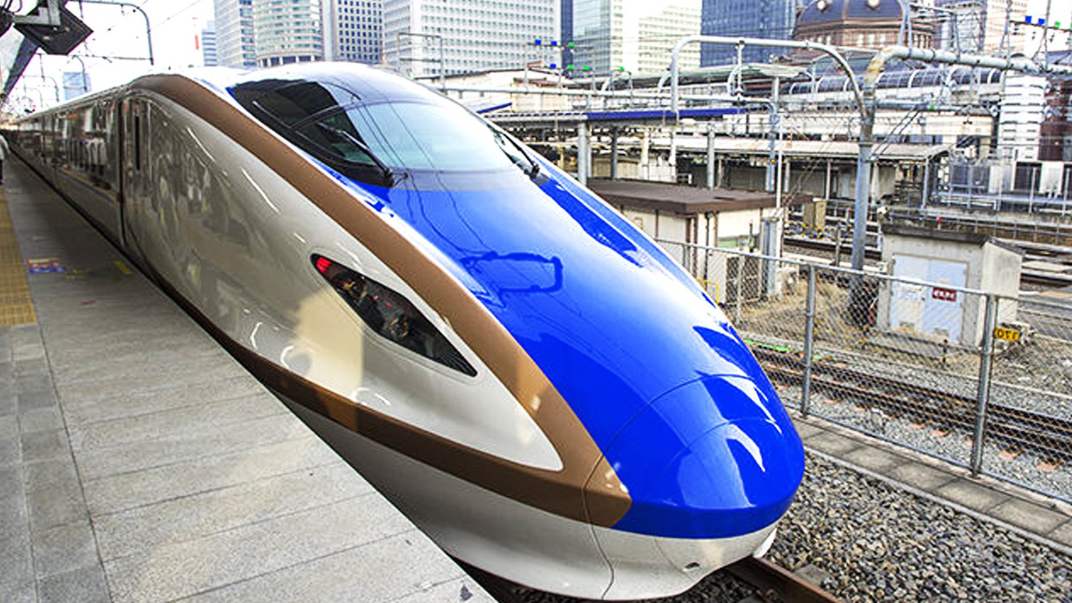 北陸新幹線で東京から軽井沢まで約１時間！