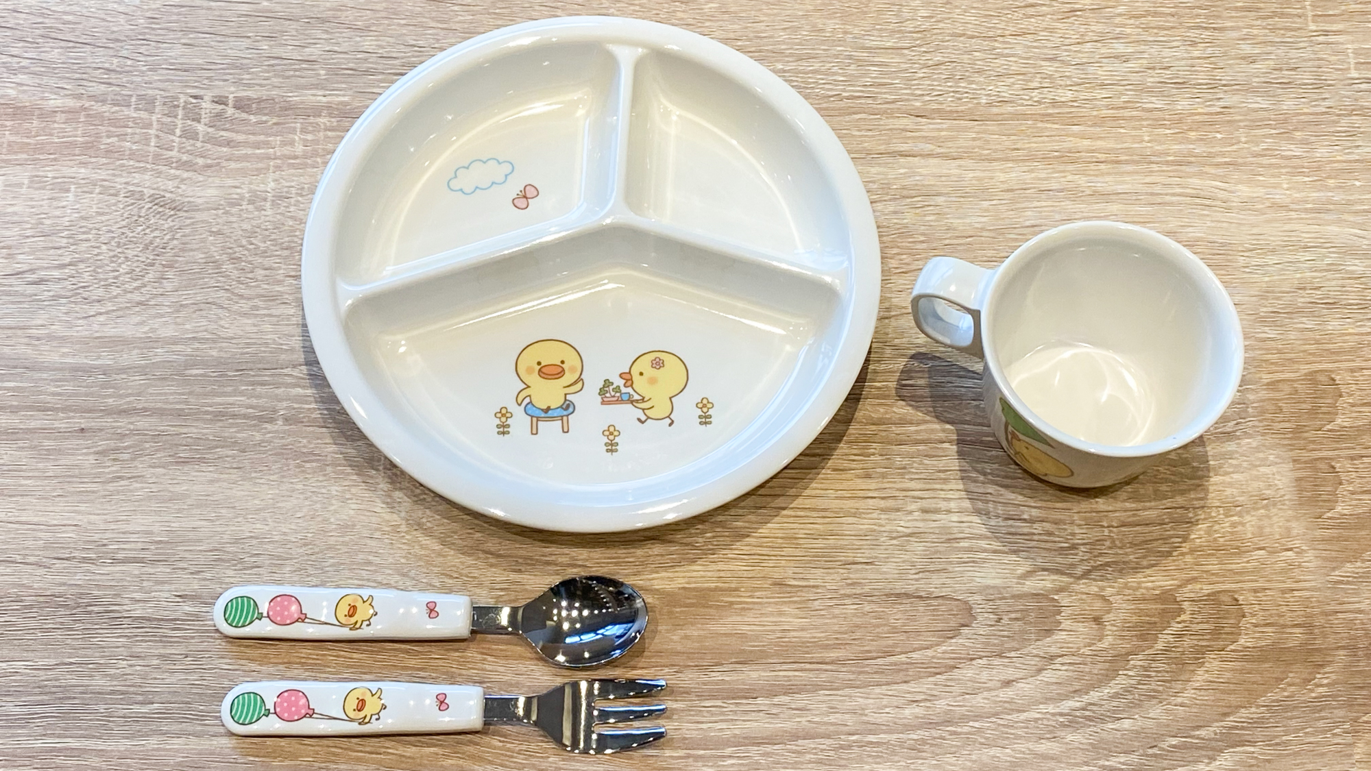 【無料朝食サービス】お子様用食器イメージ。ご利用の際はお気軽にスタッフまでお声がけください。
