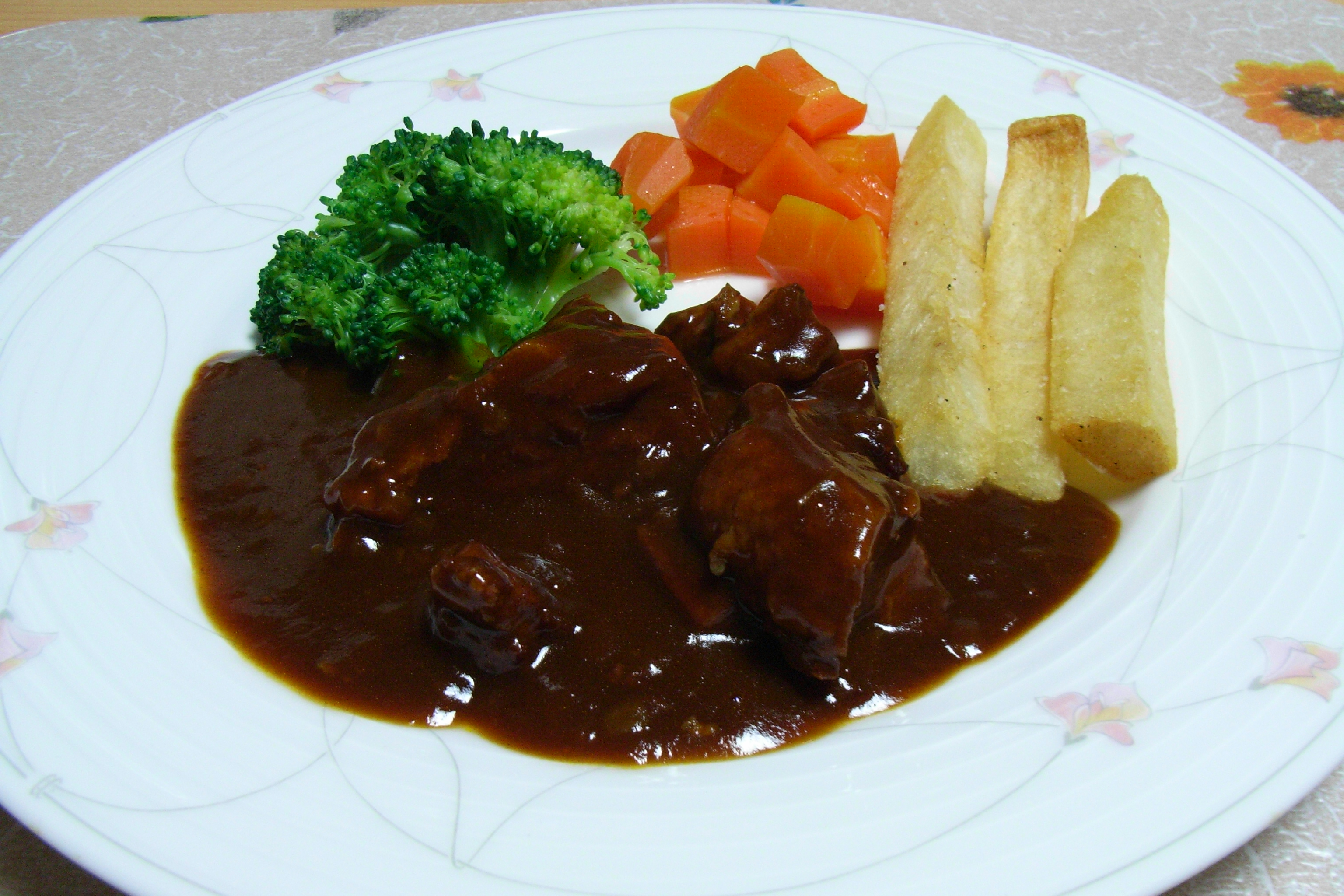 牛ほほ肉の赤ワイン煮デミグラスソース　R0010901