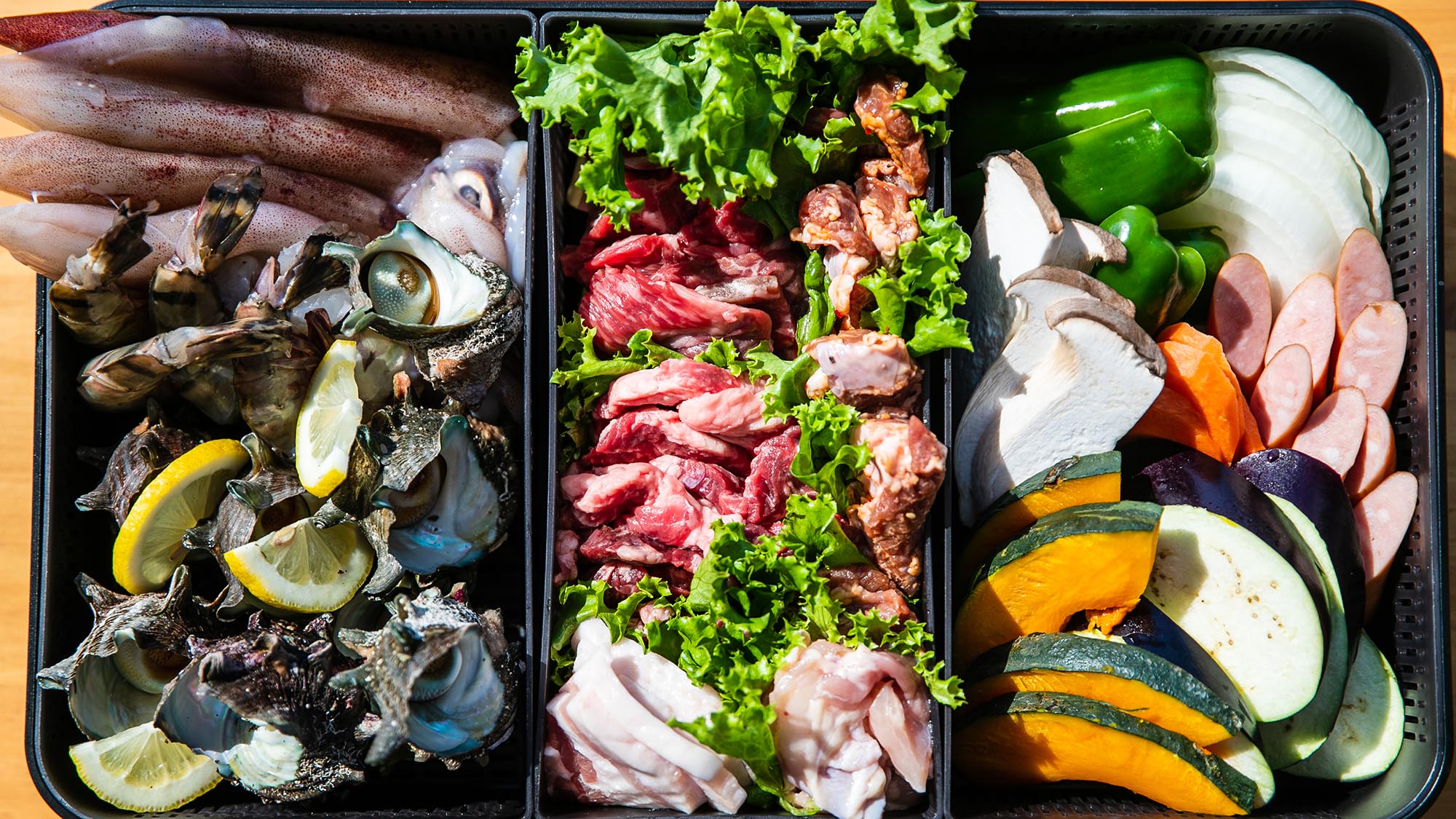 ・【BBQ】お肉と野菜、魚介セットをご用意します。心身ともに満たされる贅沢時間をお過ごしください