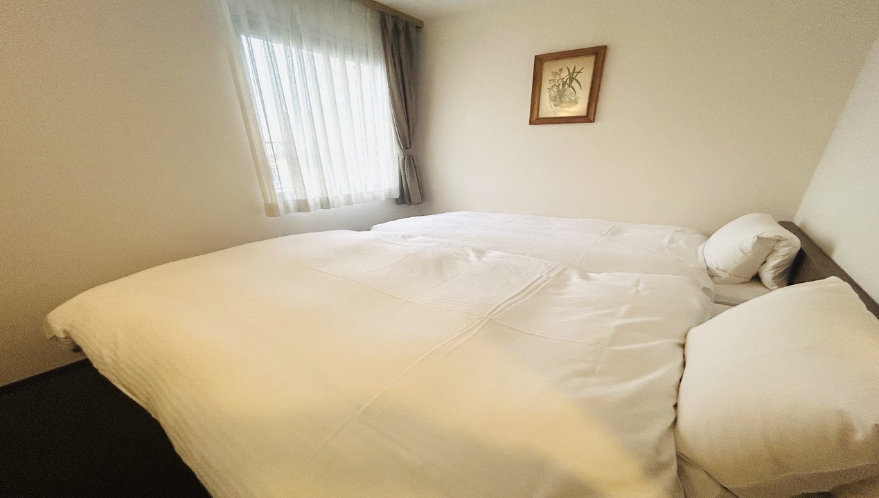 【素泊り★カジュアルツイン】コンパクトなお部屋に3名様で！  ★スマートTV導入済み！
