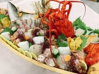 【家族で味わう】宝船ファミリープラン《誕生日、入学、卒業、還暦など節目の祝い船盛り》