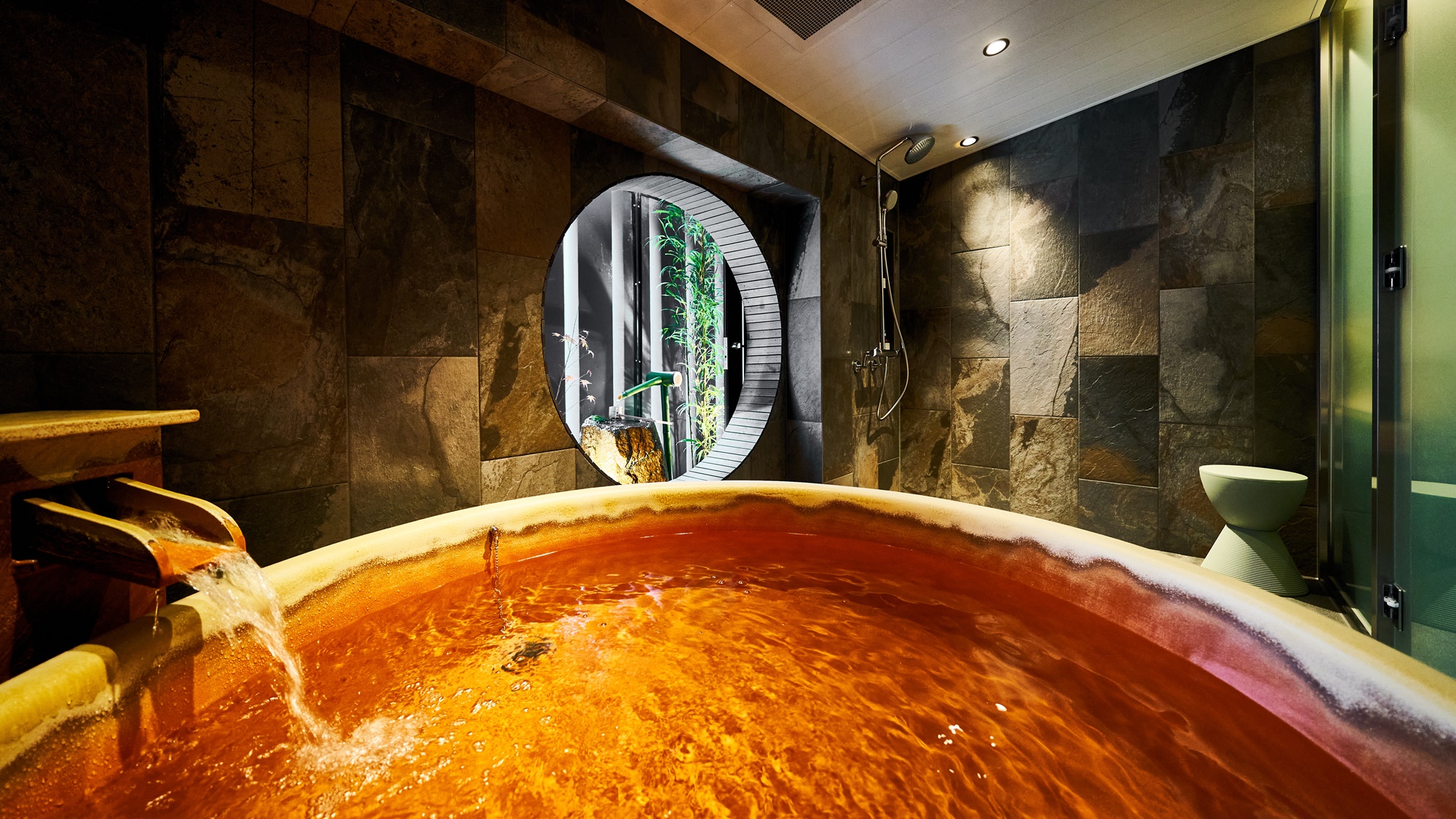 *【茶室の湯（1F）】滞在中、いつでも何度でも入浴できる専用風呂