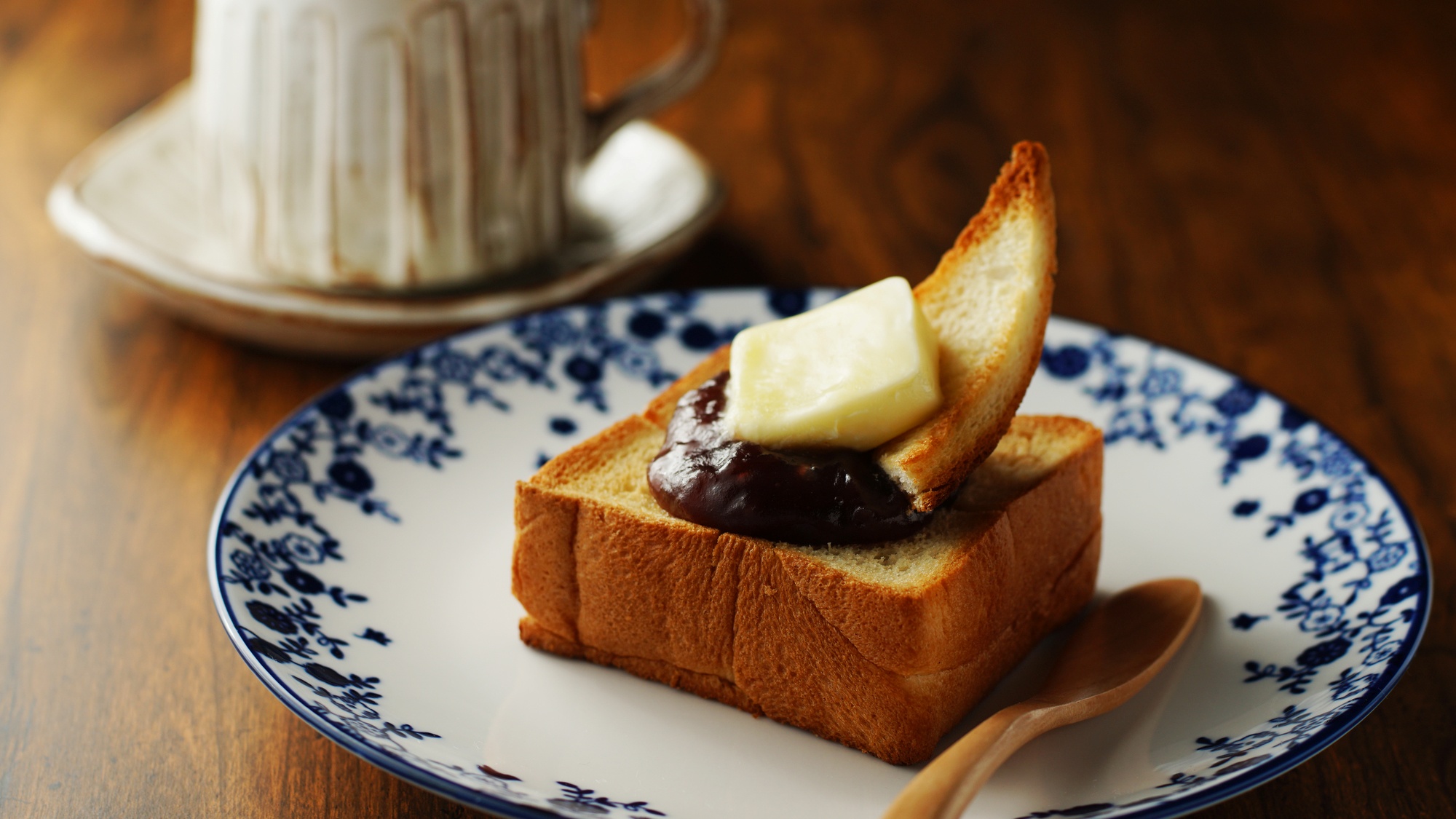 「あんバタートースト」名古屋の喫茶店文化はどえりゃーええに！
