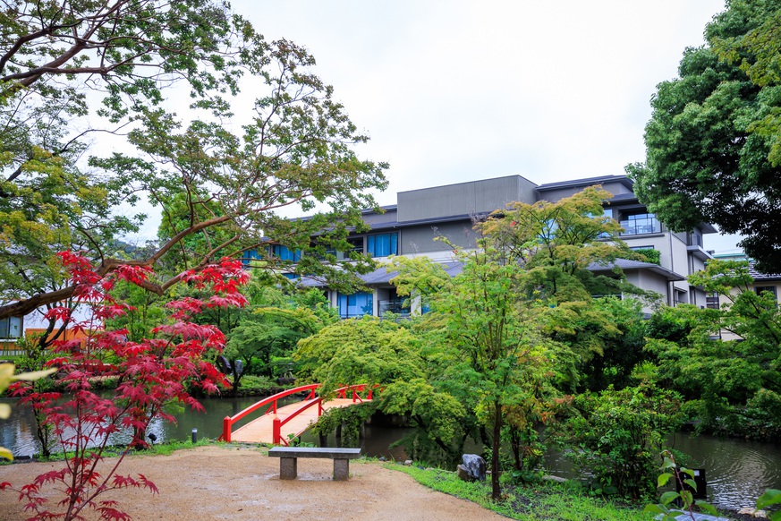 【20％OFF】【楽天スーパーSALE】市中の喧騒を離れた別邸ホテルステイ（素泊まり/返金不可）