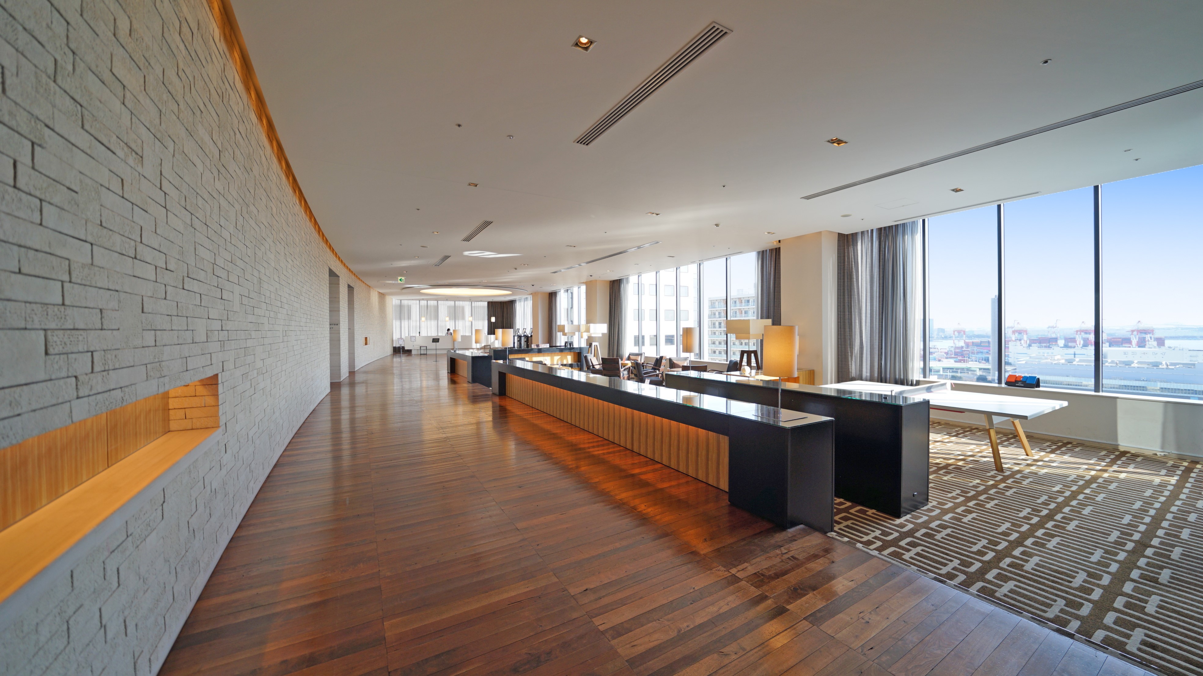 ロビーラウンジ