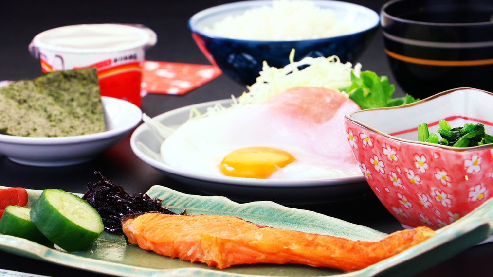 【期間限定】夕食は屋内バーベキュー！朝食は地元食材を使った和食☆