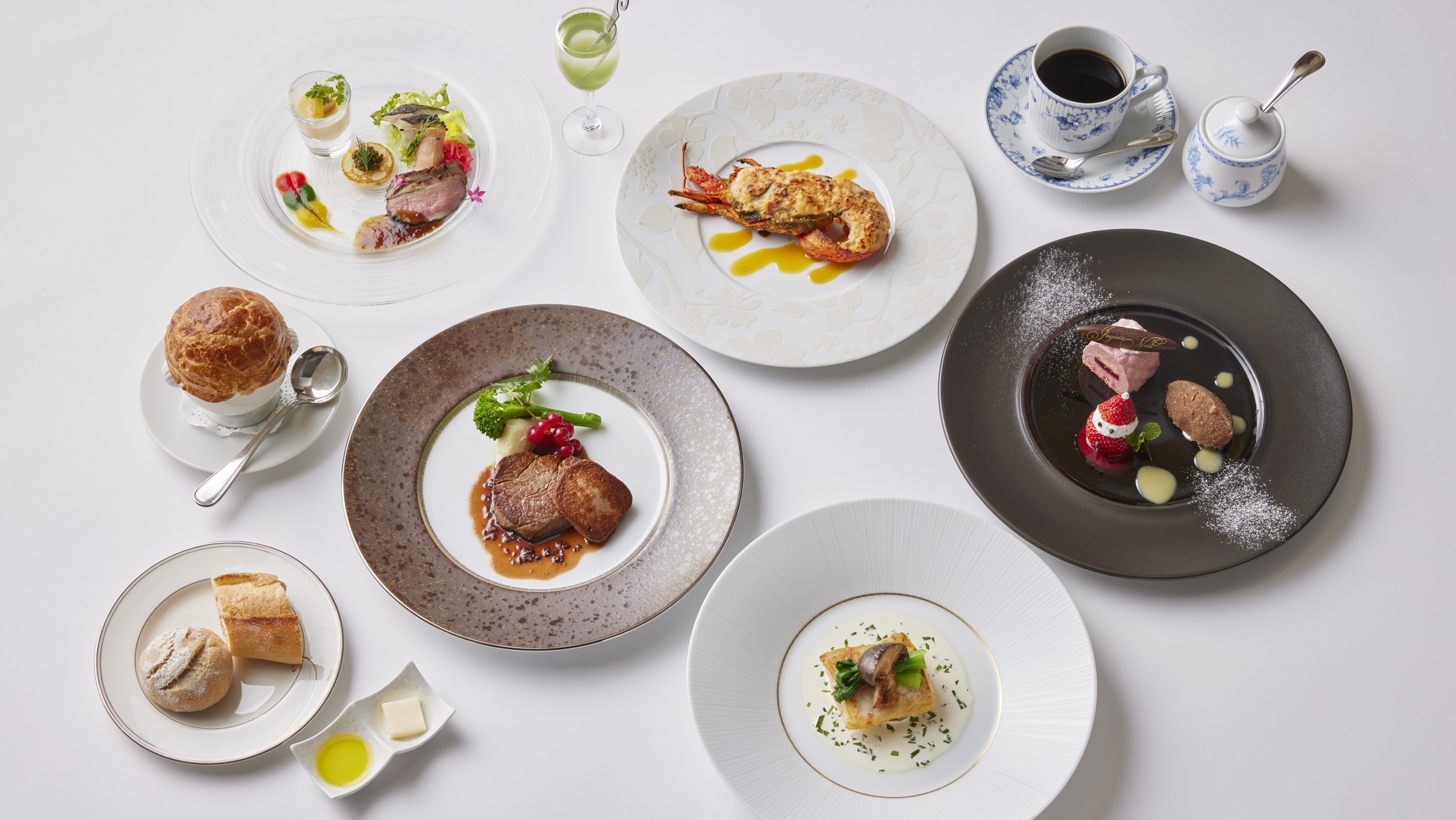 【11/1〜12/25限定】＜夕朝食付＞期間限定のXmasディナーをご用意！夜景×憧れのホテルステイ