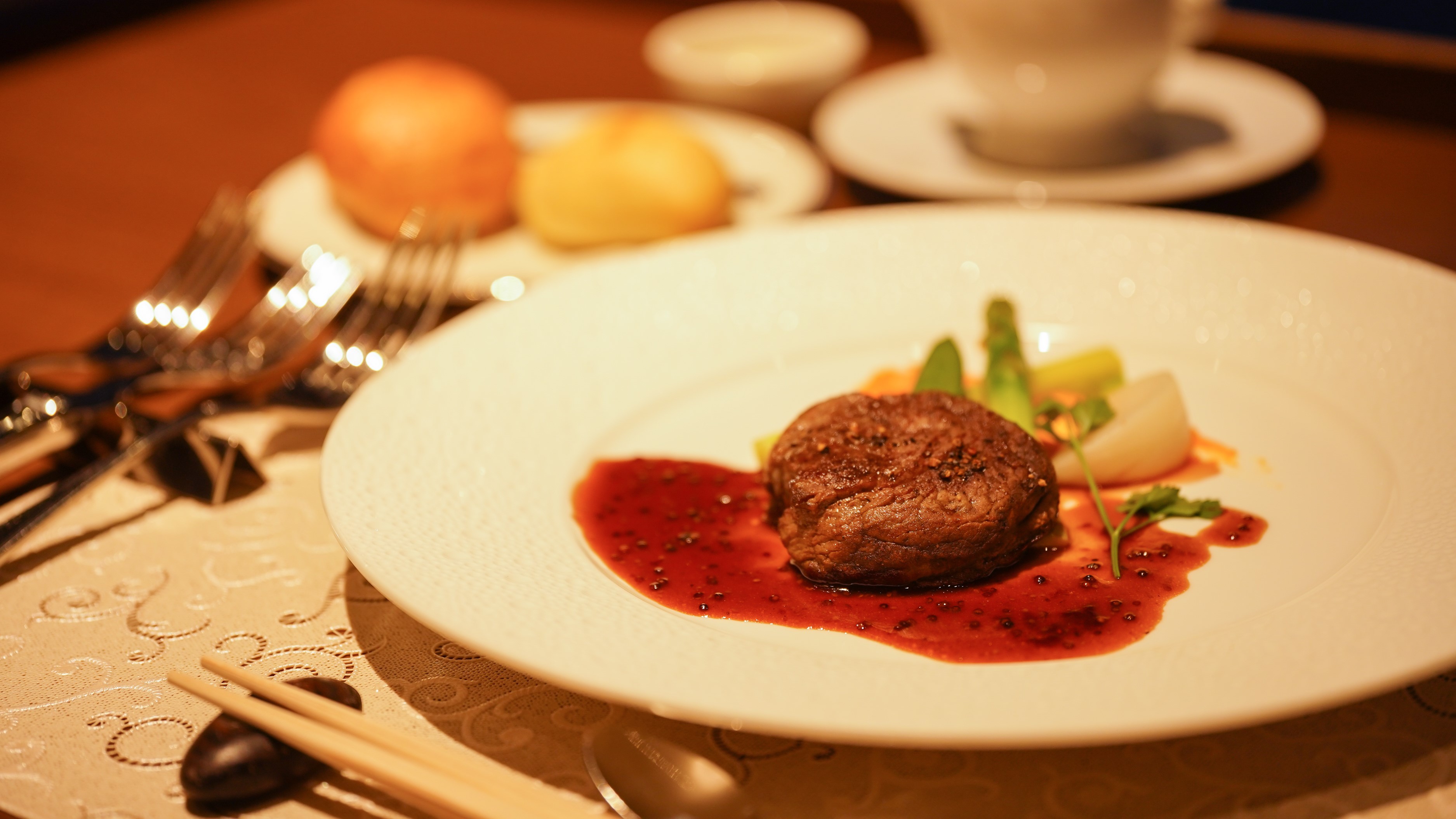 【夕食】「SACHI」コース料理一例