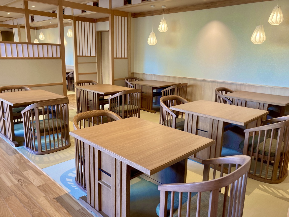 【食事処】〜山紫庵〜夕食と朝食は2階の食事処でお過ごしいただきます。