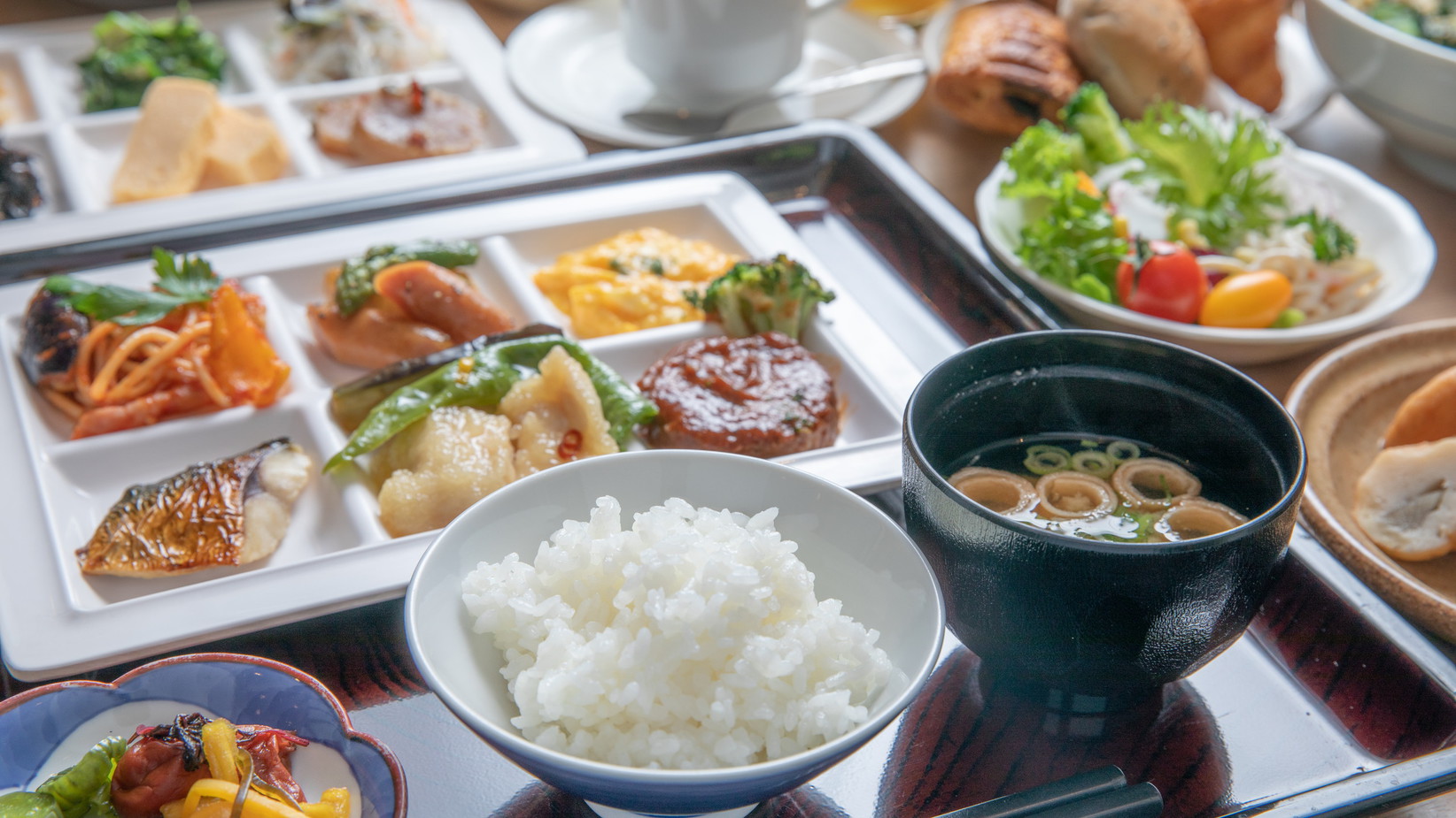 【受験生・受験生家族限定】朝食（30種類の和洋バイキング）・夕食2食付き17:00〜18:00