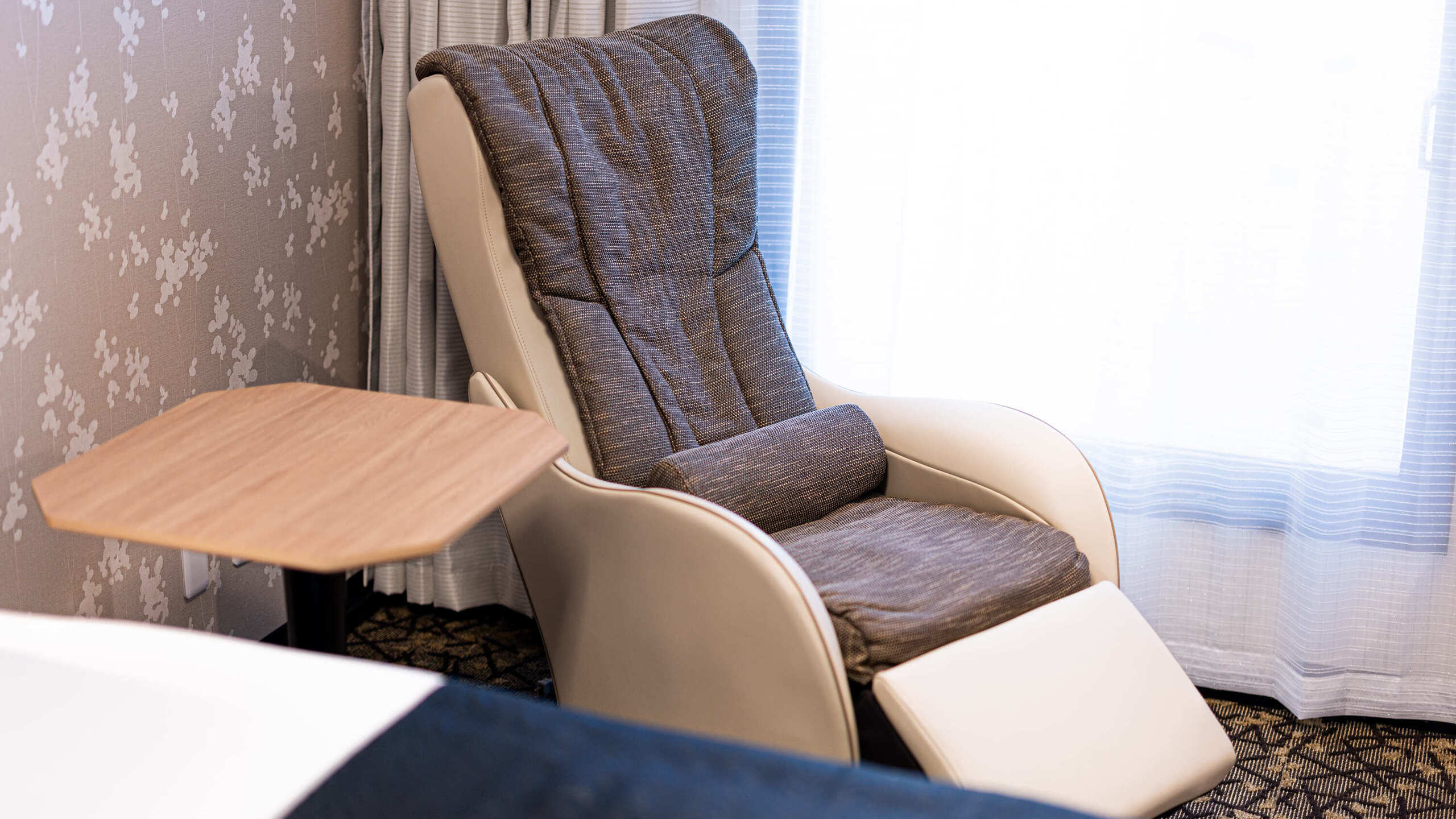 キングルーム（マッサージチェア付）