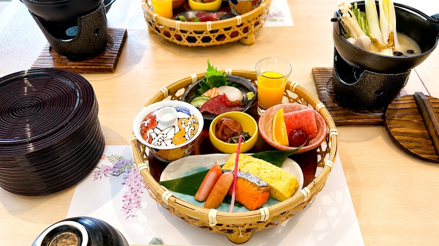 朝食「花かごの菜」