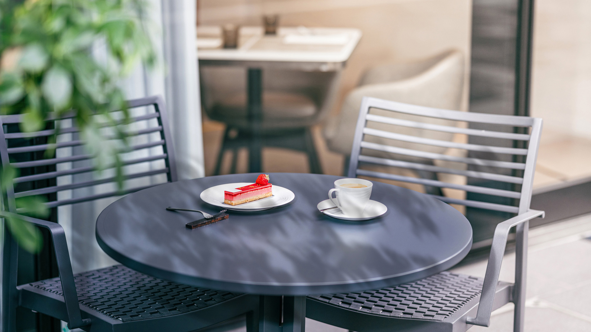 1F ダイニング&カフェ「THE OIKE TERRACE」テラスイメージ