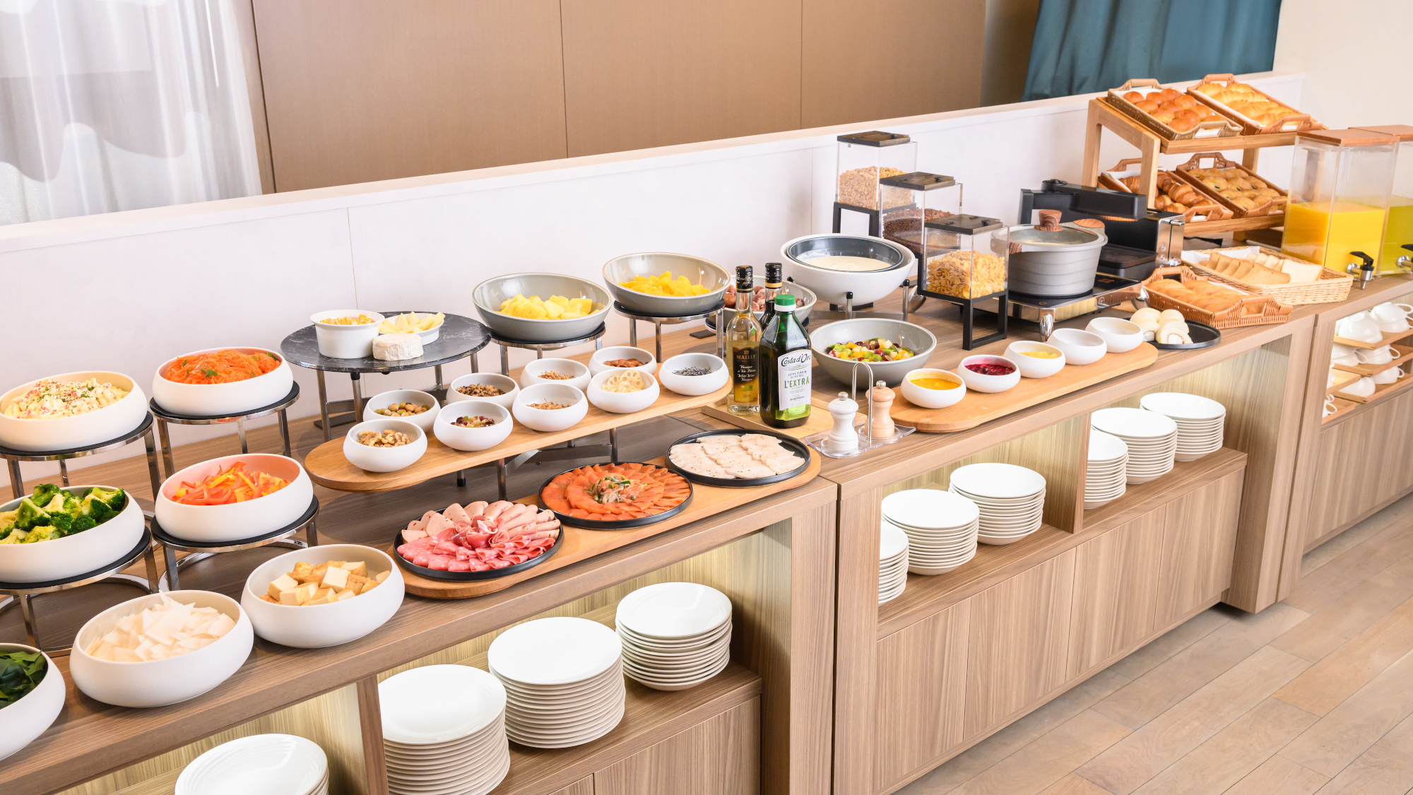 ダイニング&カフェ「THE OIKE TERRACE」モーニングブッフェイメージ