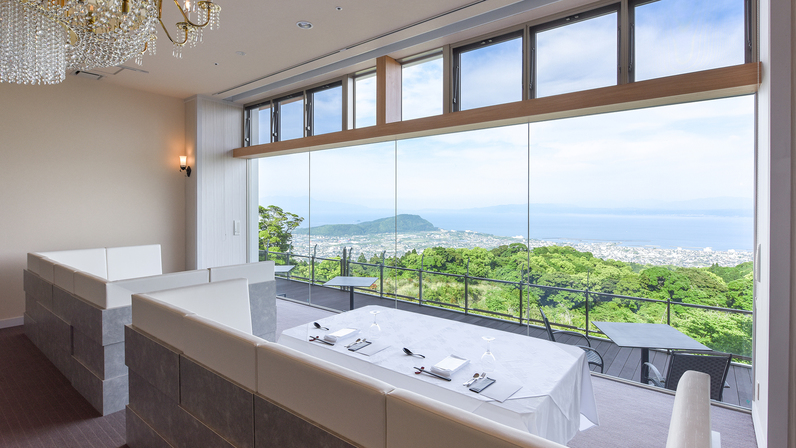 朝のクルージング体験付き！夕食は絶景と共にイノベーティブフレンチを！menu Lueurコース
