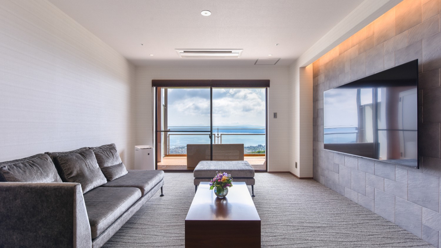 天降るスイート：月TSUKI　～露天風呂付～