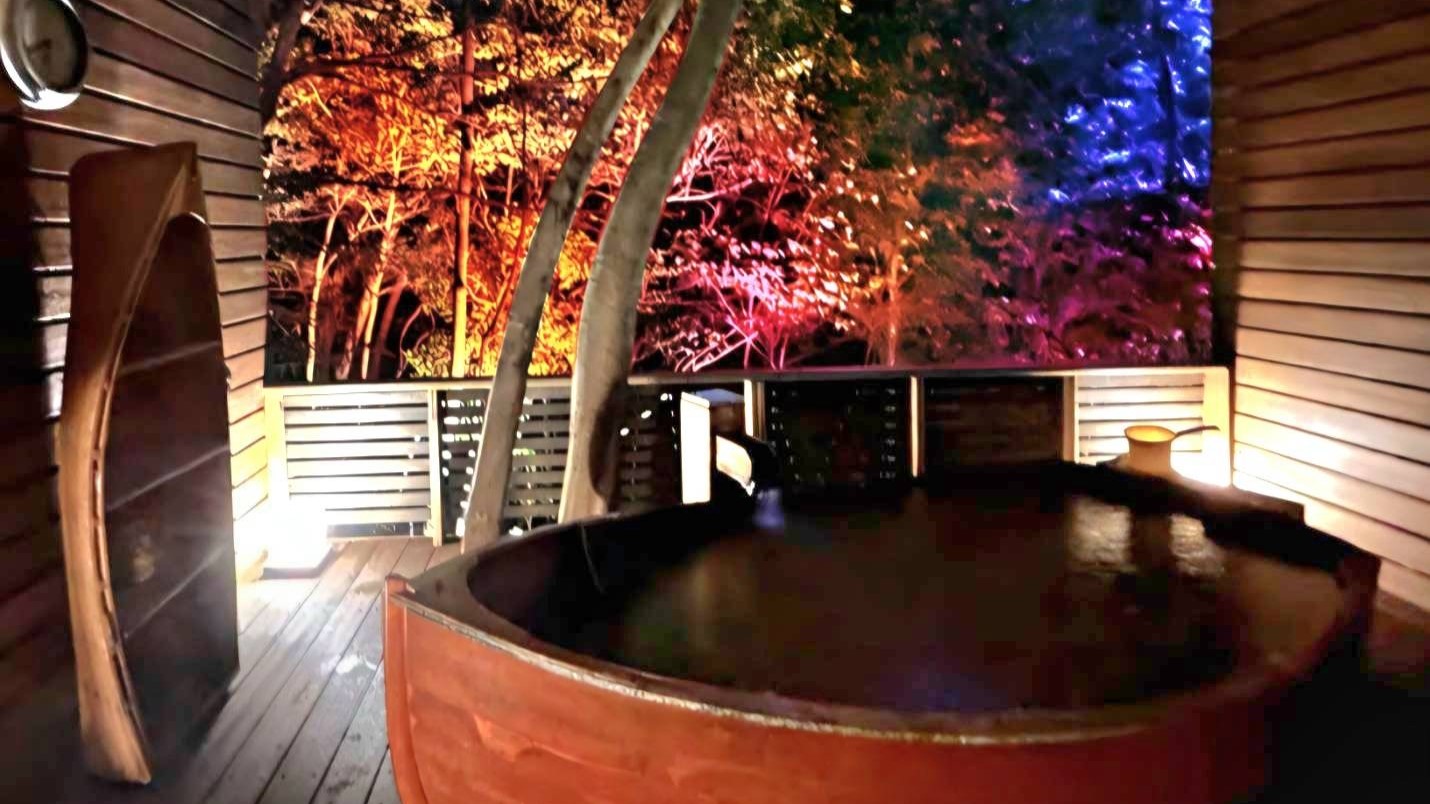 月の山源泉エリア　月の舟　イルミネーション