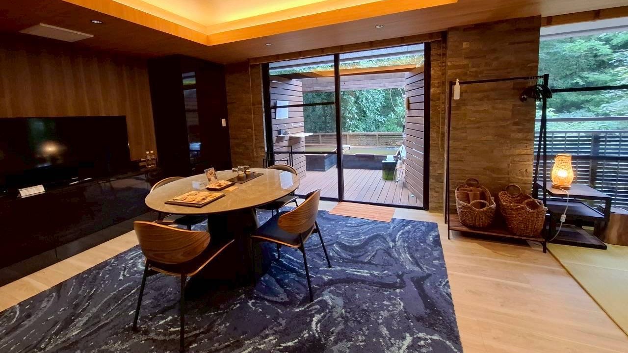 金色の間　雪月花