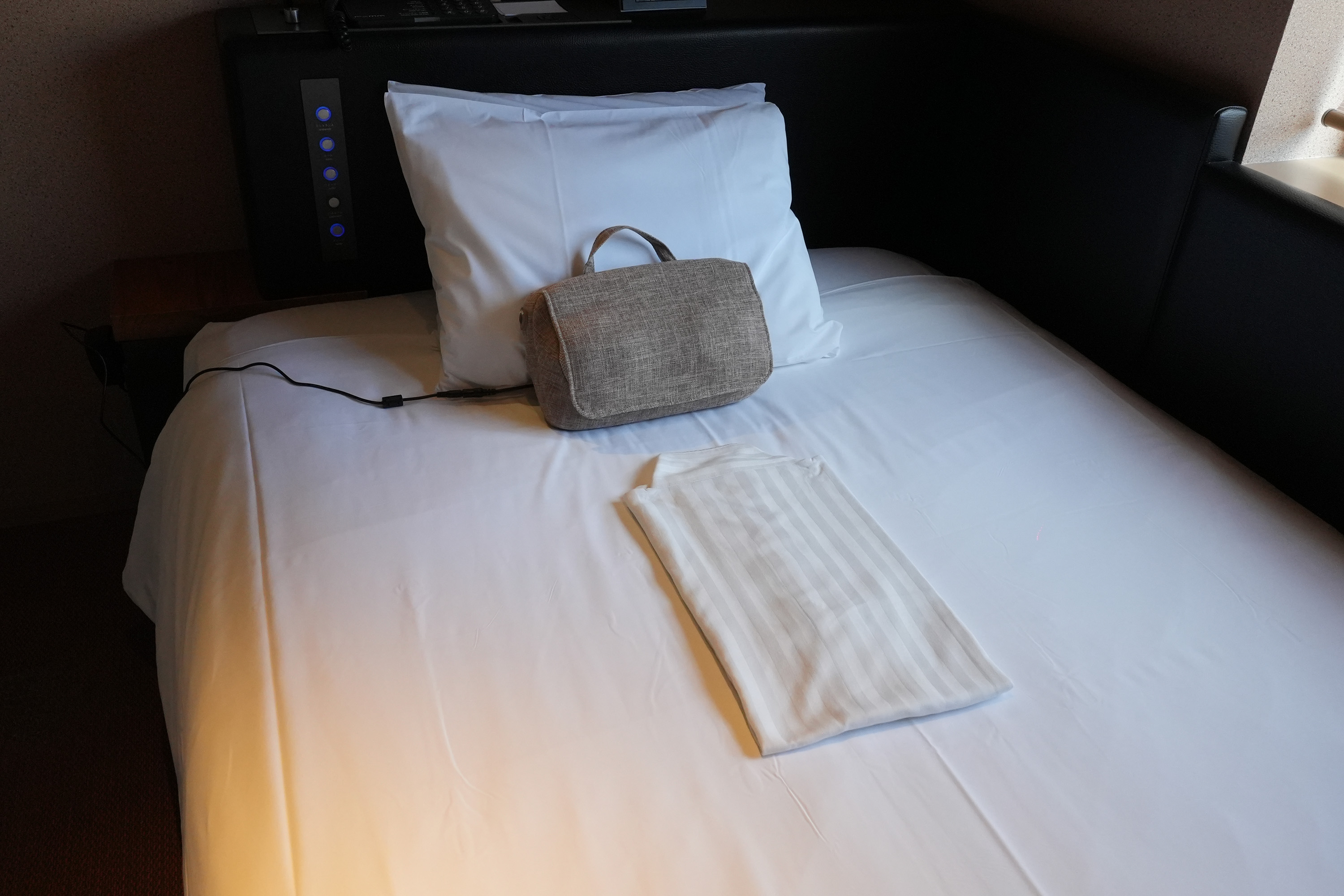 マッサージ機　クッション型