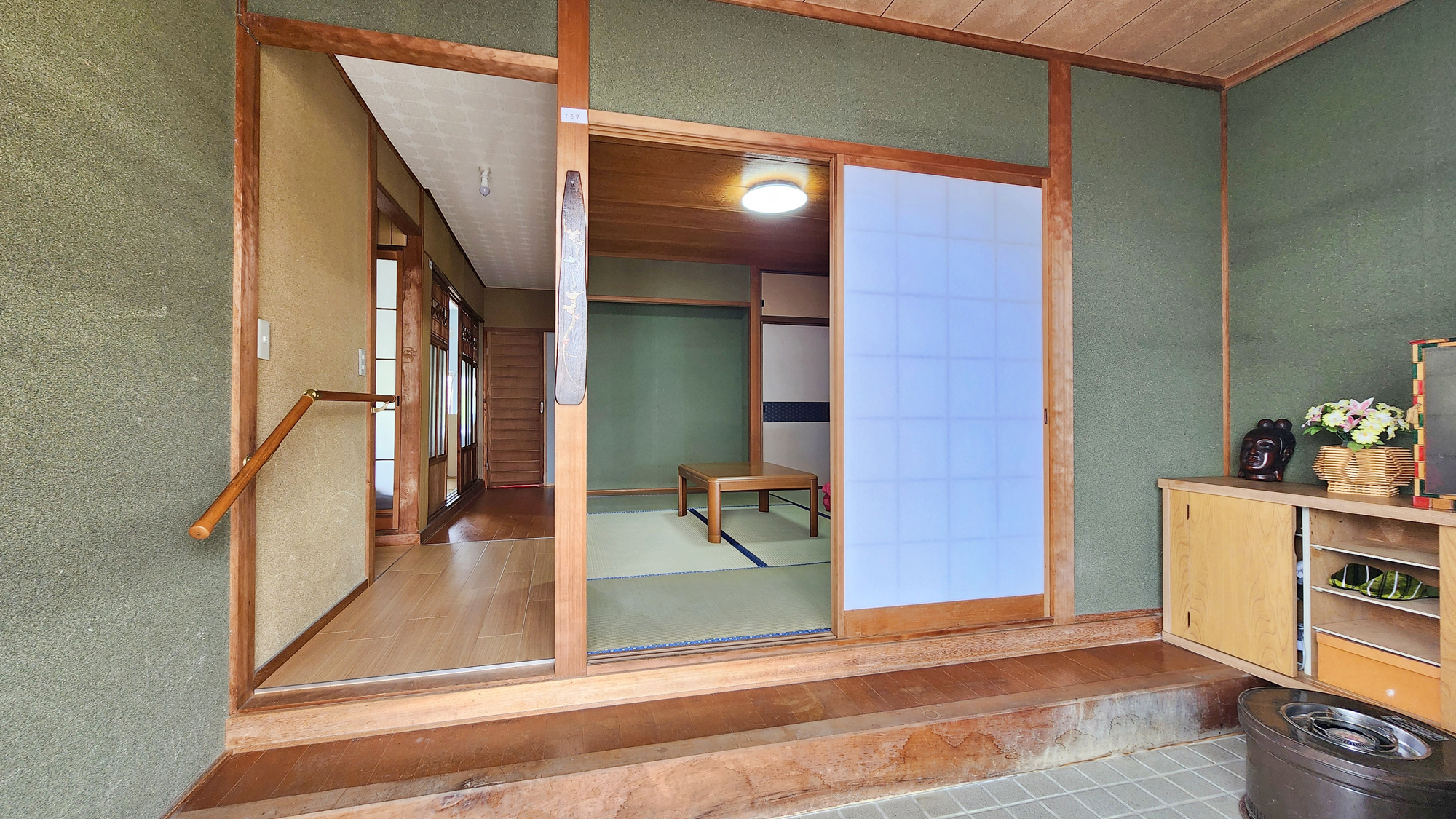【長炭亭1】玄関