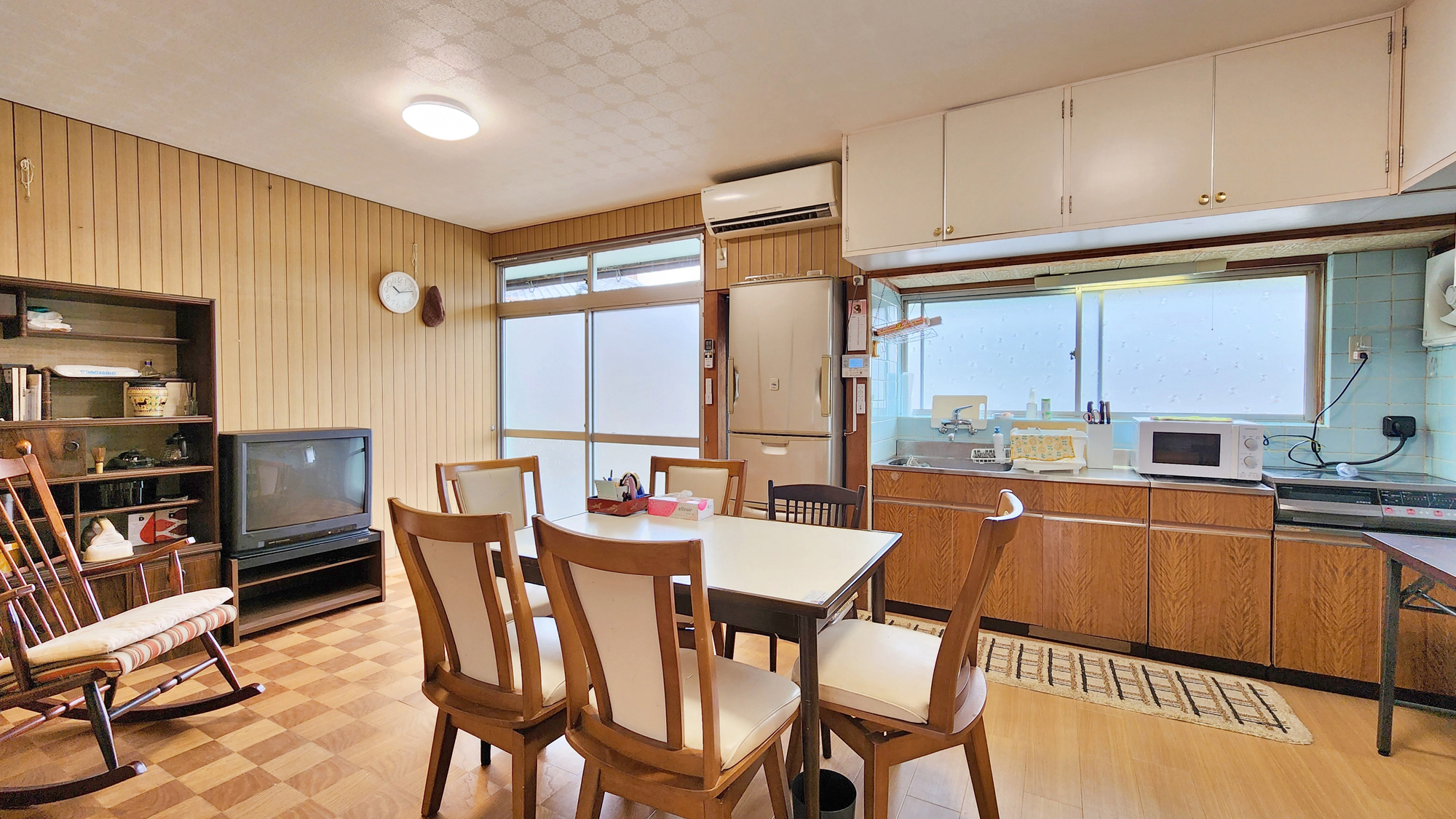 【長炭亭1】ダイニングキッチン