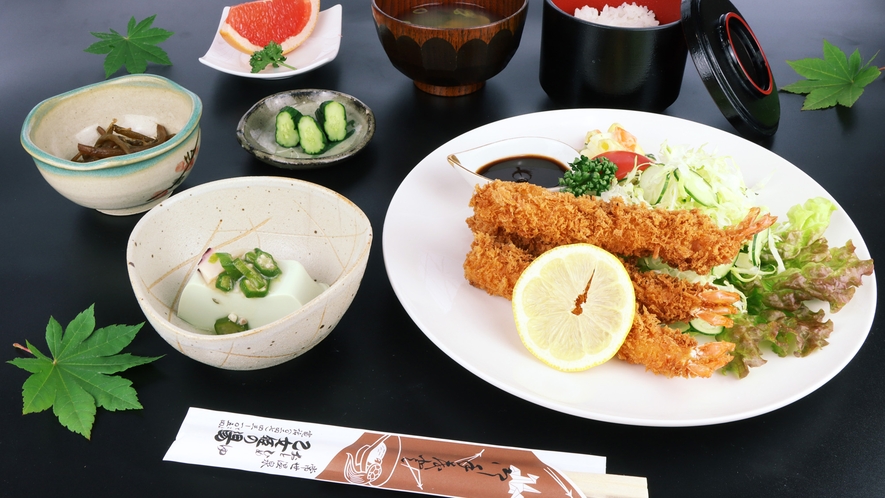 選べる定食その②エビフライ定食