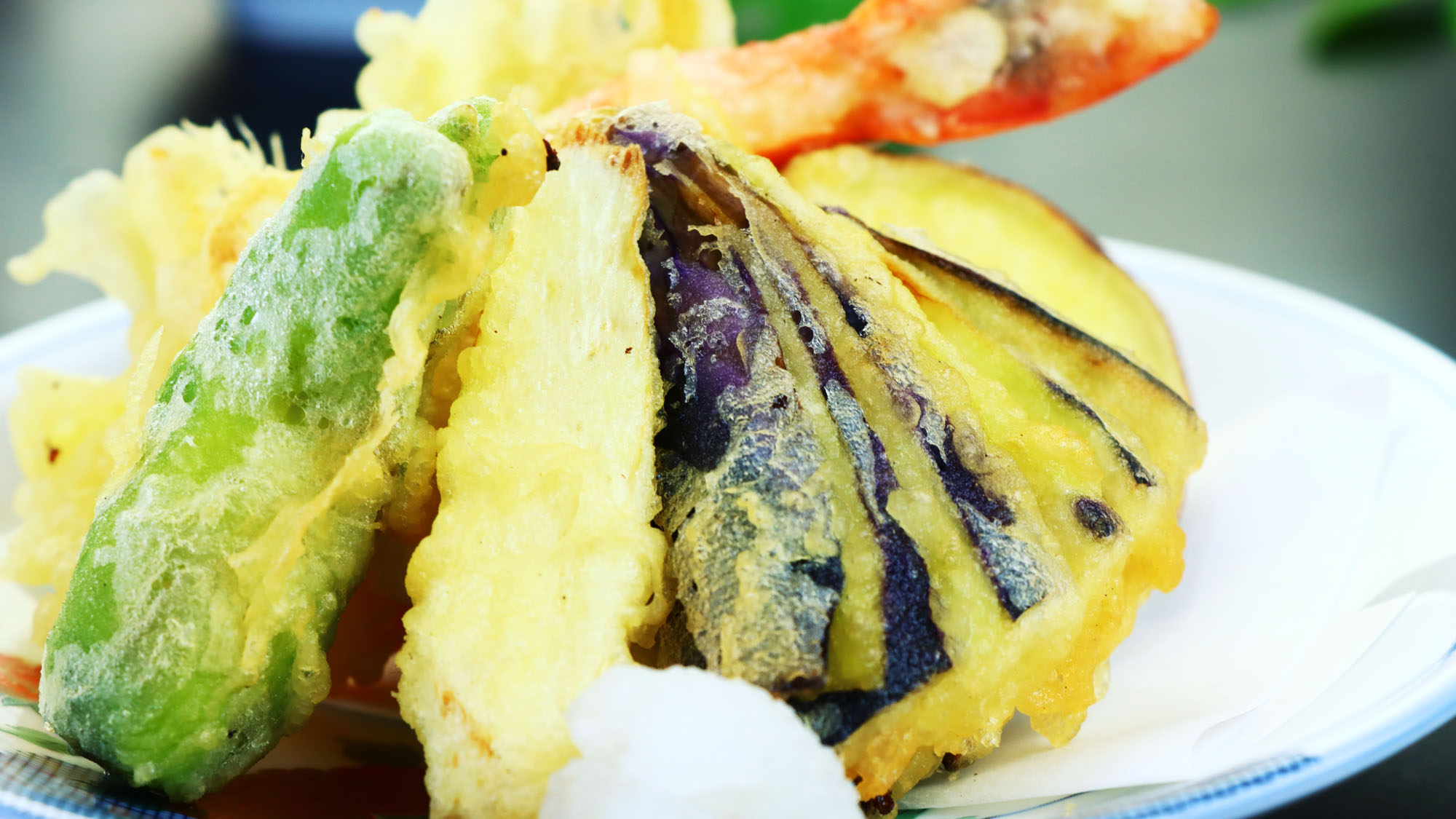 地元の食材を使用した揚げたての天ぷら♪【イメージ】