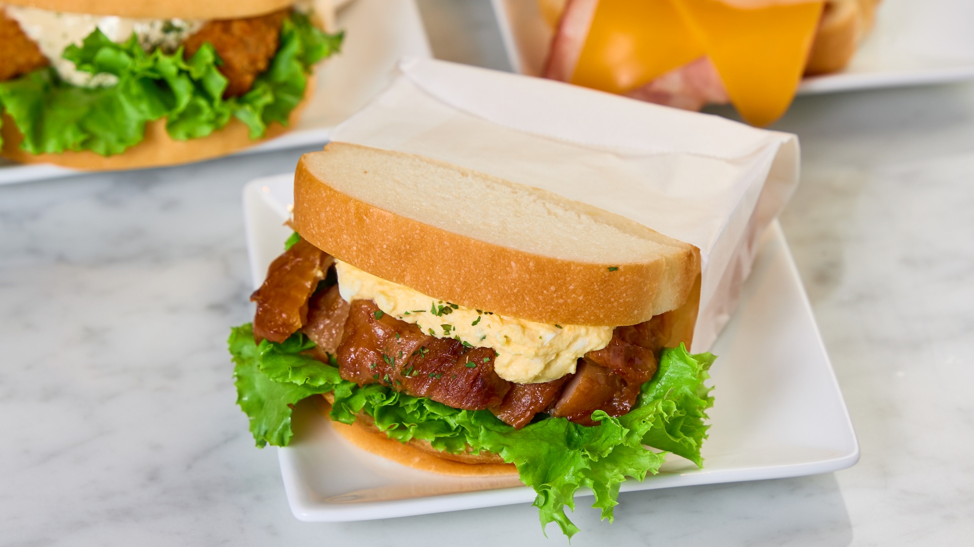 朝食（サンドイッチ一例）