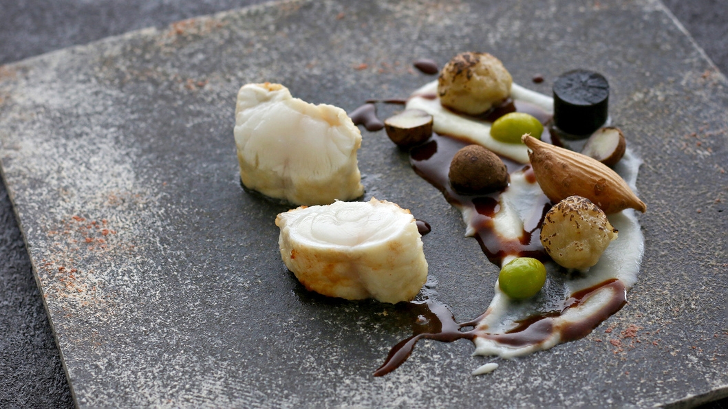 【淡路島の冬味覚】イノベーティブフレンチで体験する「淡路島３年とらふぐ＆淡路和牛」＜1泊2食＞