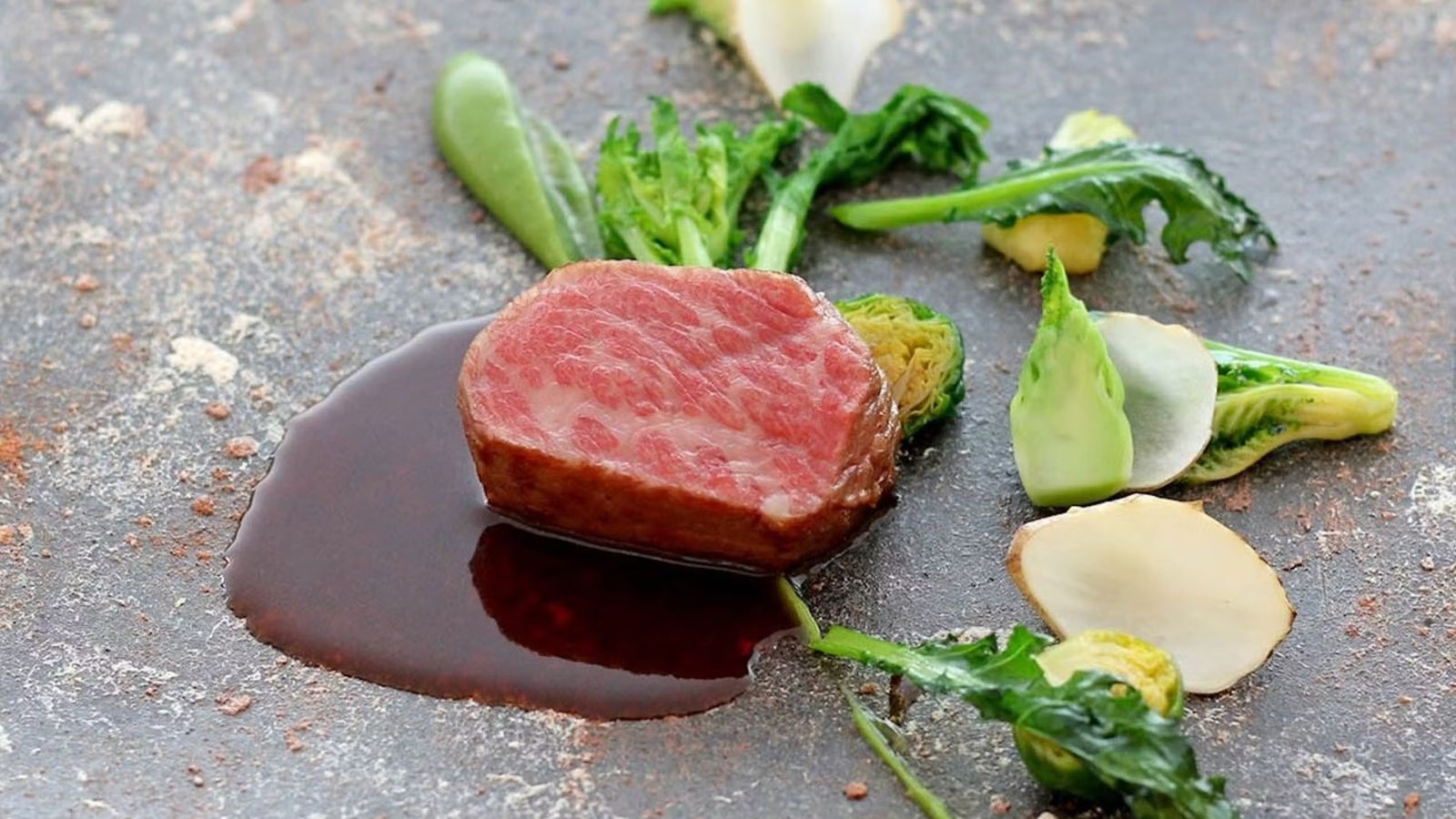 ★母と父を結ぶ一ヶ月★ご夕食を1ランク上のお料理にグレードアップなど3つの特典付き！＜1泊2食＞