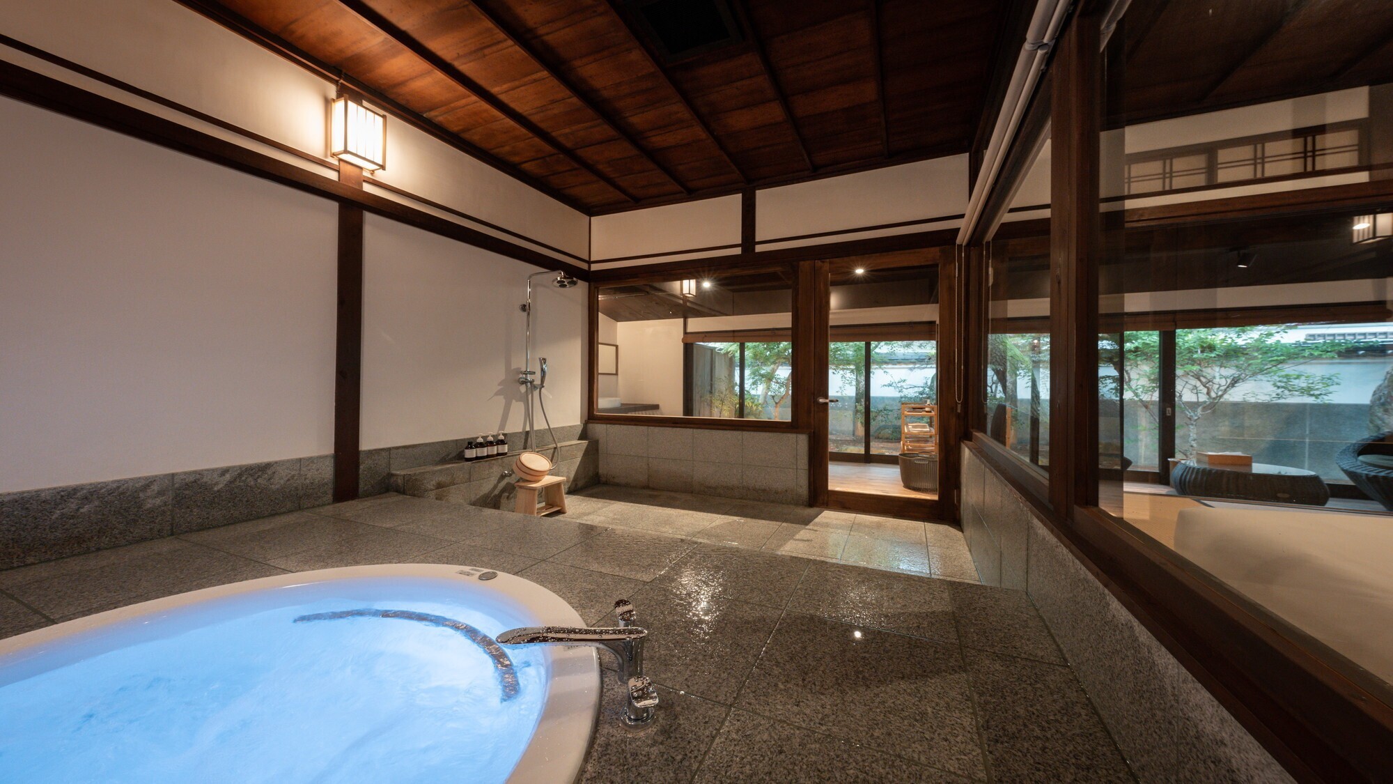 園部201｜ジャグジーバスでゆったりと。