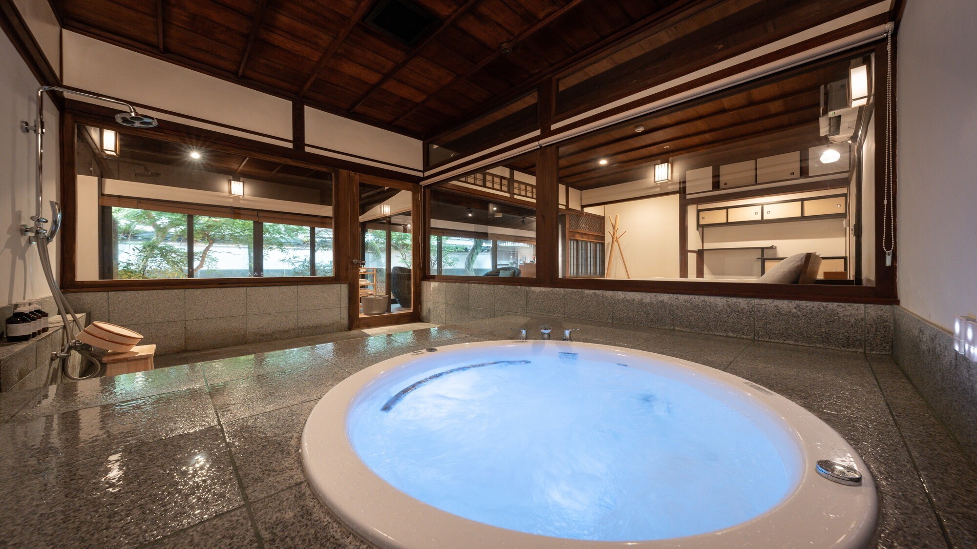 園部201｜ジャグジーバスでゆったりと。