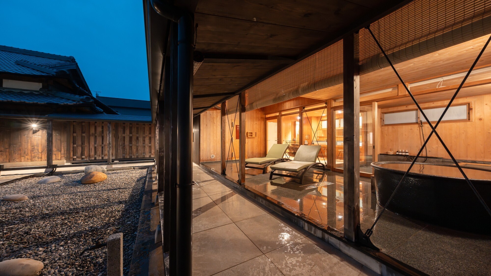 稲村101｜チェアに座ってゆっくりと